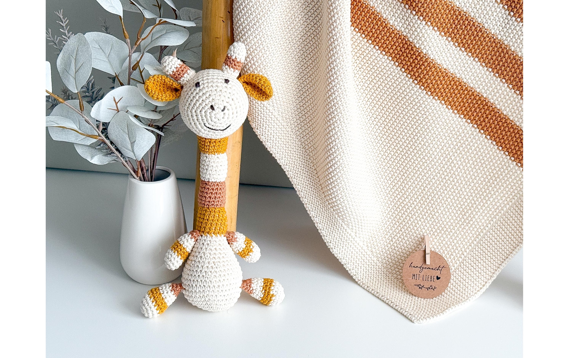   Set cadeau pour nouveau-né »Welcomebabybox Leni – Decke & Giraffe« 2 cuis Kuschelige 2-teilige Geschenkbox für Babys