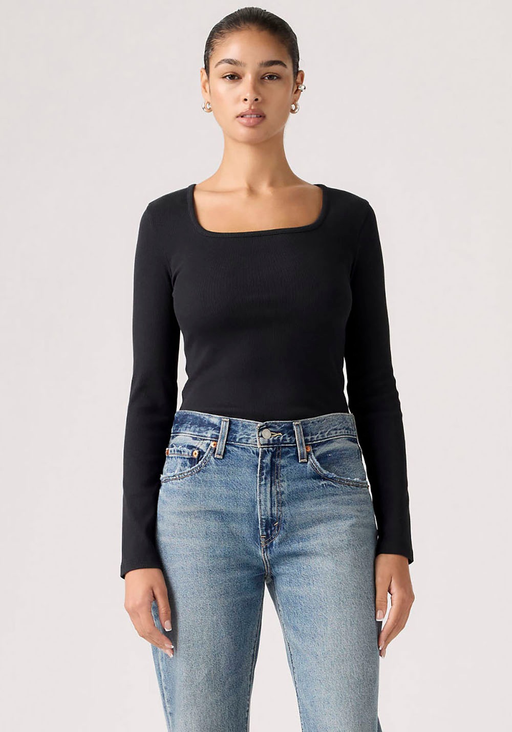 Levi's® T-shirt à manches longues »ESSENTIAL SQRD NECK LONG SLEEVE« mit eckigem Ausschnitt