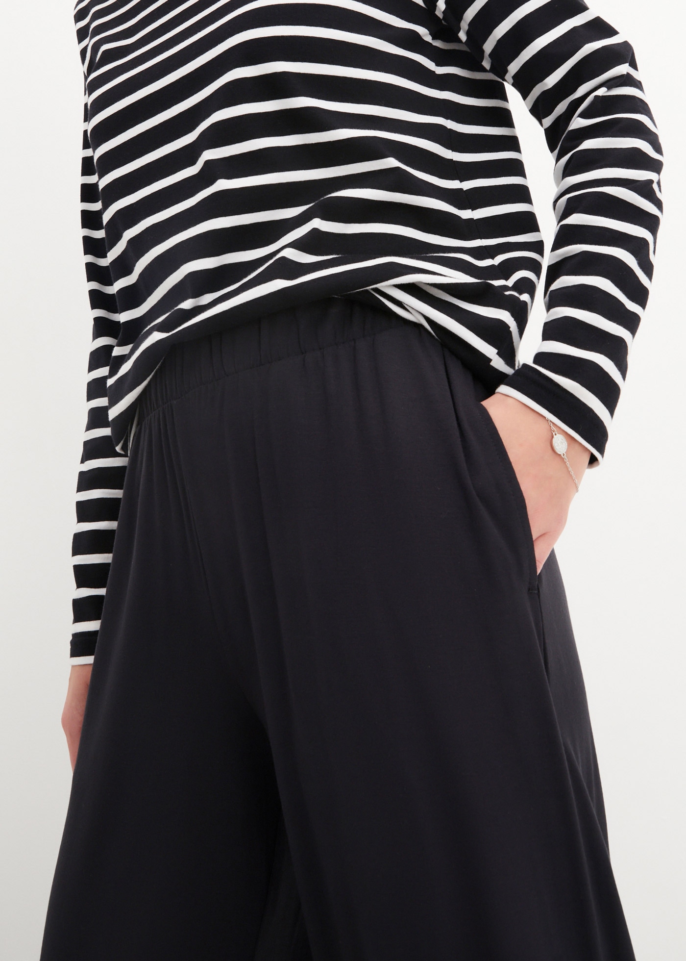 bonprix Pantalon en jersey »7/8- Shirthose, High-Waist, 2er-Pack«  aus Viskose und Elasthan, mit seitlichen Taschen, lockere Passform