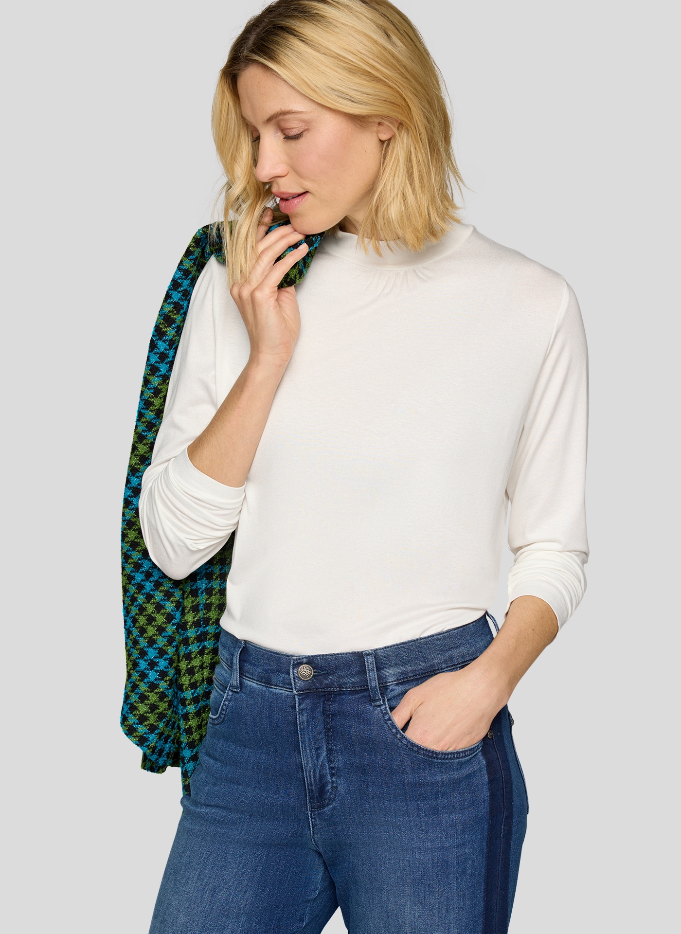 Rabe T-shirt à manches longues mit Stehkragen und aus Viskose