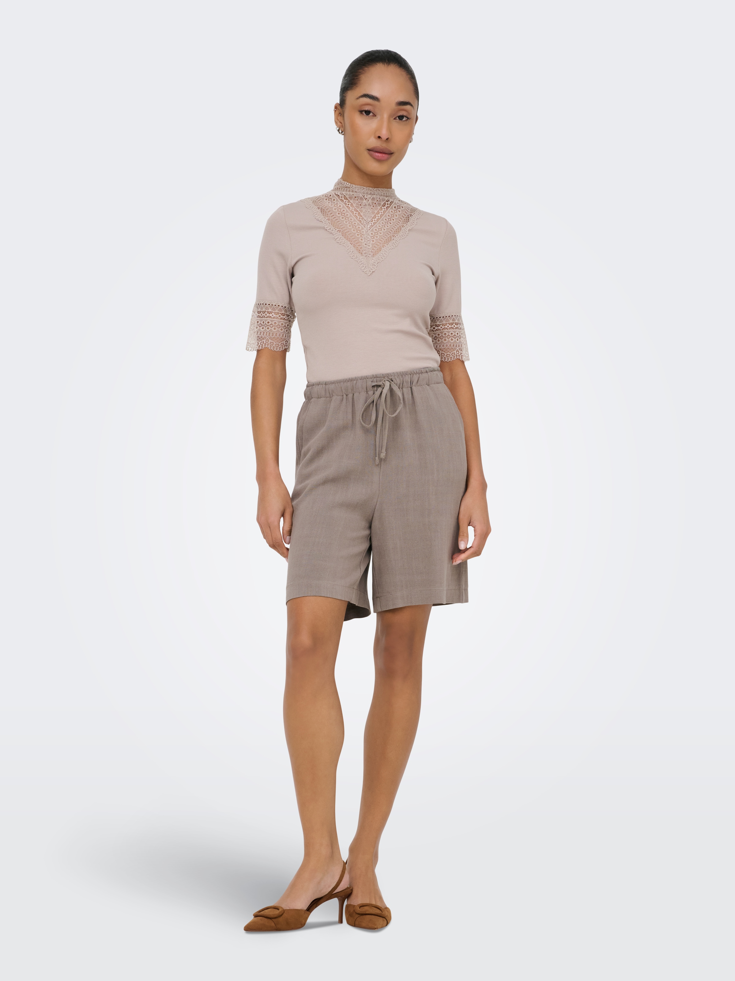 ONLY Shorts »ONLSIESTA MW PULL-UP LIN BL SHORTS NOOS«  loose fit, Jersey, Viskosemischung, elastischer Bund, unifarben