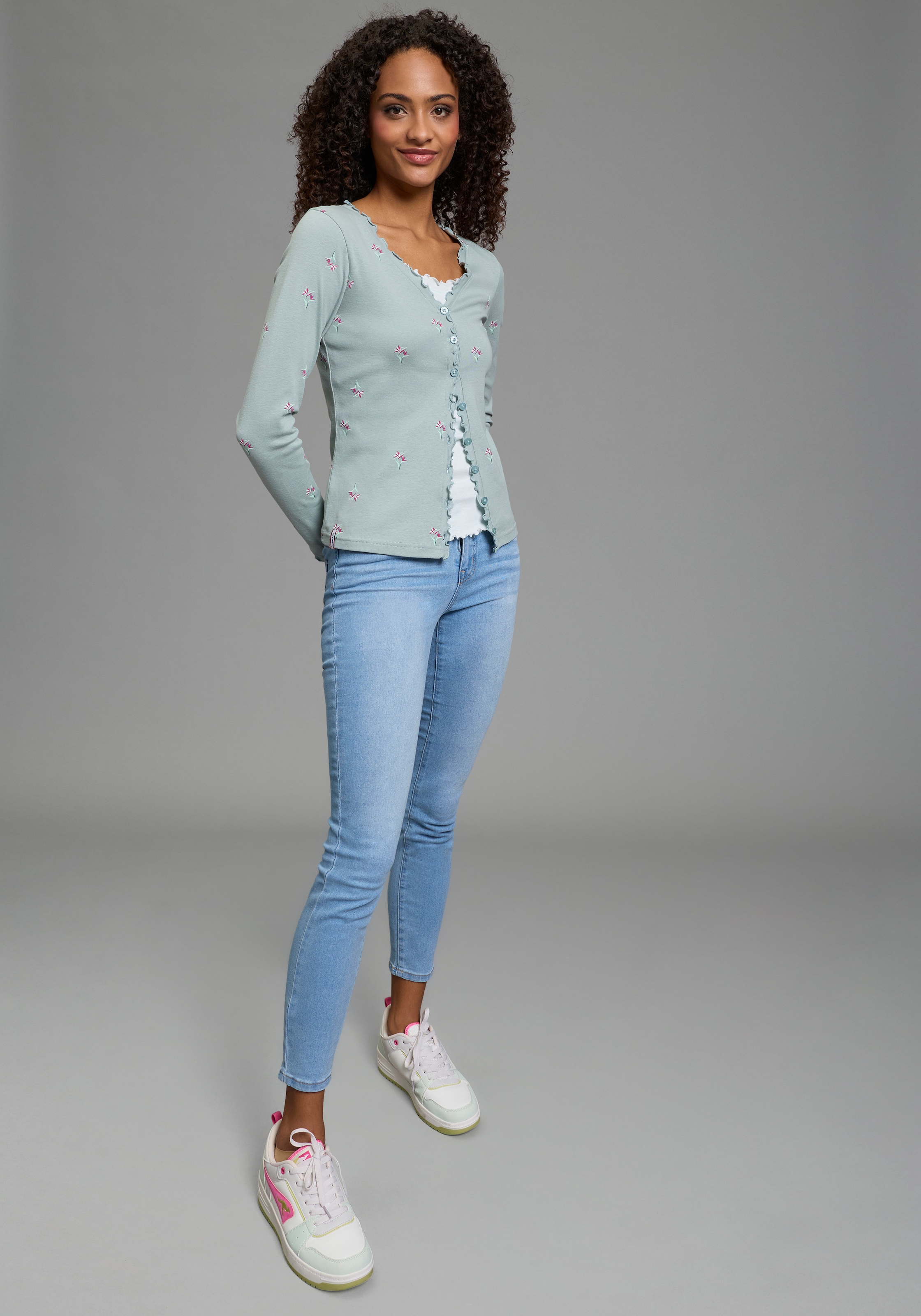 KangaROOS T-shirt à manches longues avec encolure en V, coupe ajustée, forme à la taille, en tissu côtelé