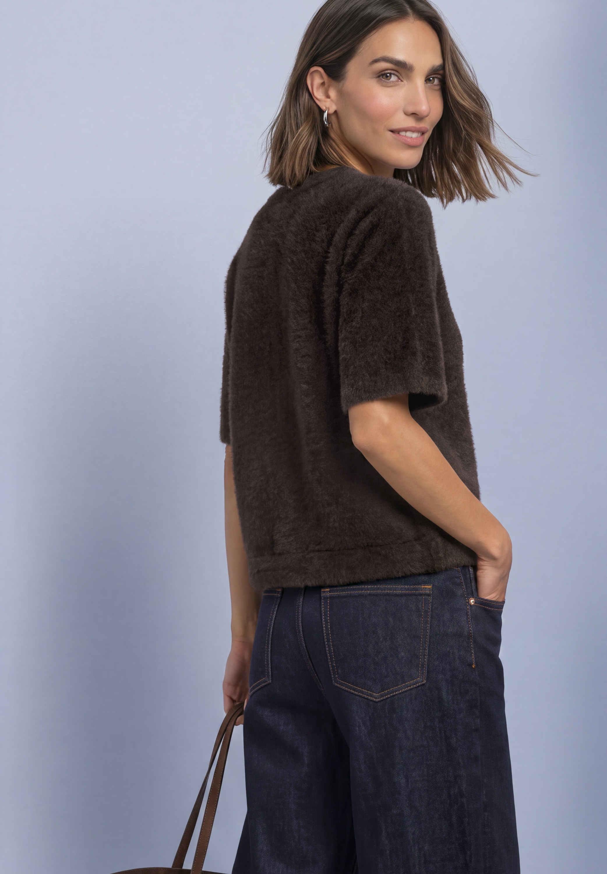 STREET ONE Pull à manches courtes Plüsch-Shirt mit Rundhals und Schmucksteinen