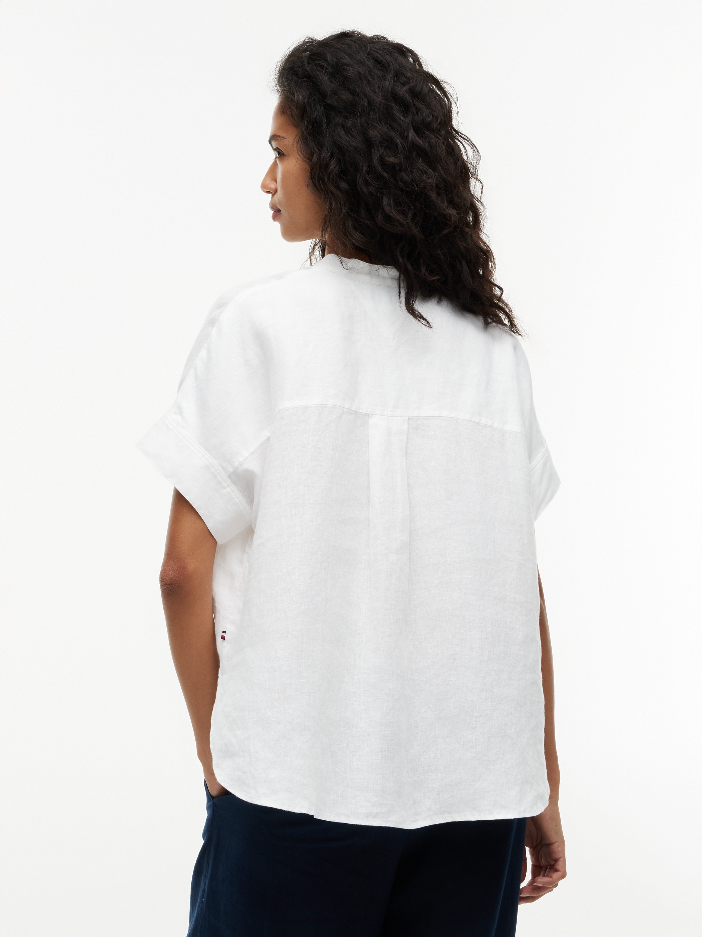 Tommy Hilfiger Kurzarmbluse »SUMMER LINEN POPOVER SS SHRT« Leinen, kurze Knopfleiste, hinten länger geschnitten