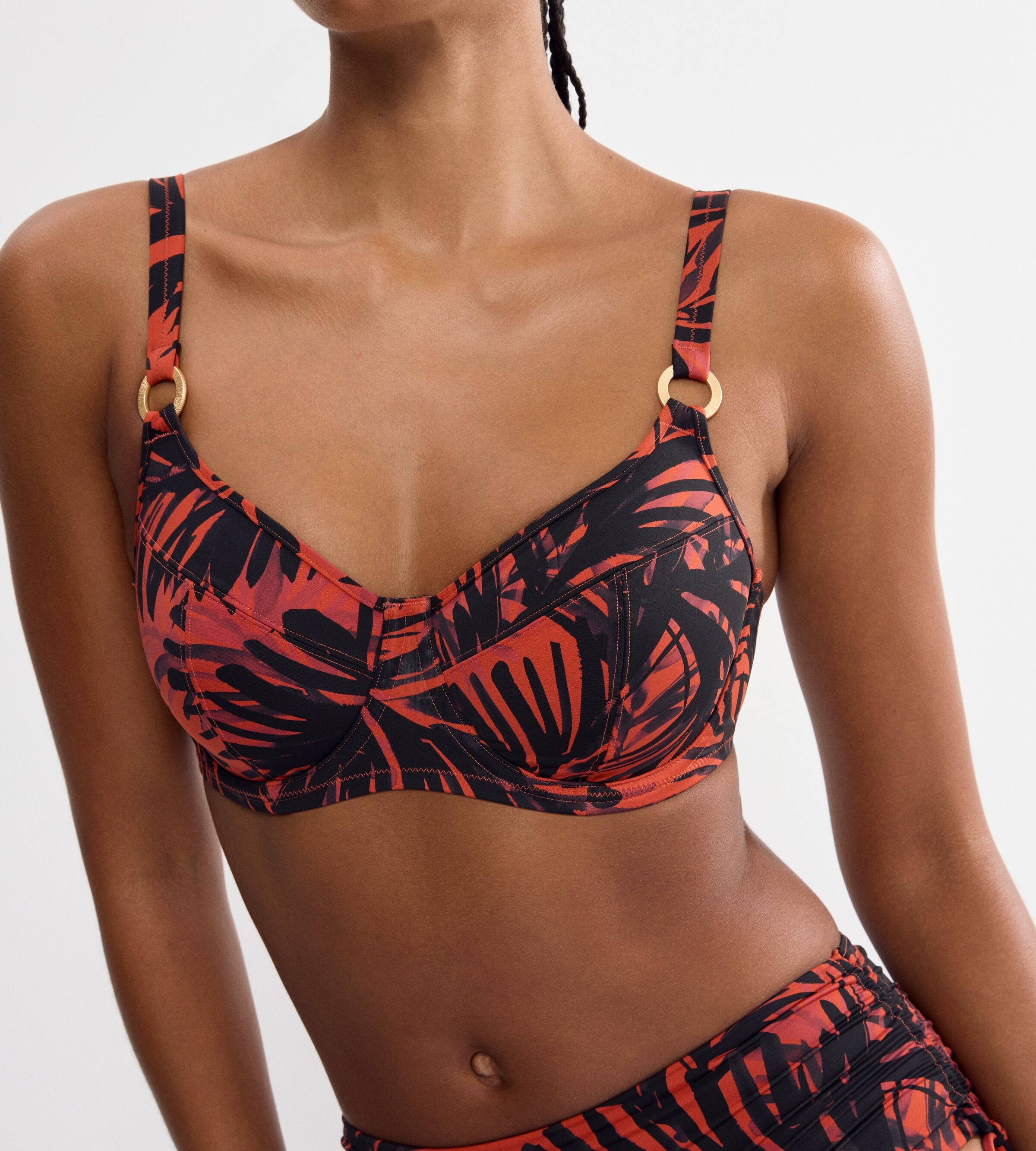 Triumph Haut de bikini à armatures »Summer Palm W 01« Minimizer - réduit visuellement la poitrine d'une taille de bonnet