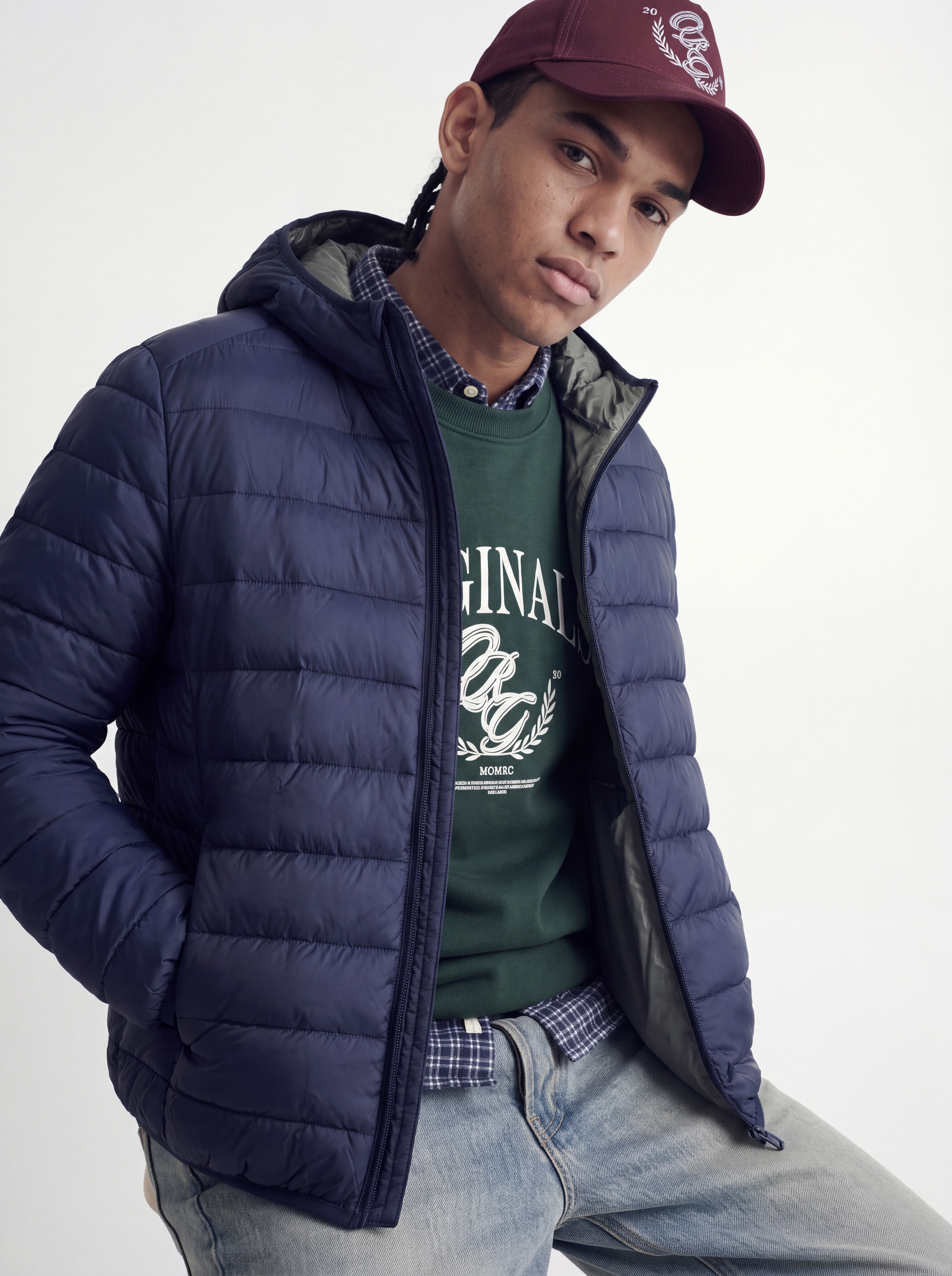 Jack & Jones Veste matelassée »JJEBERG LIGHT DOWN PUFFER HOOD NOOS« avec capuche fibre synthétique, coupe normale