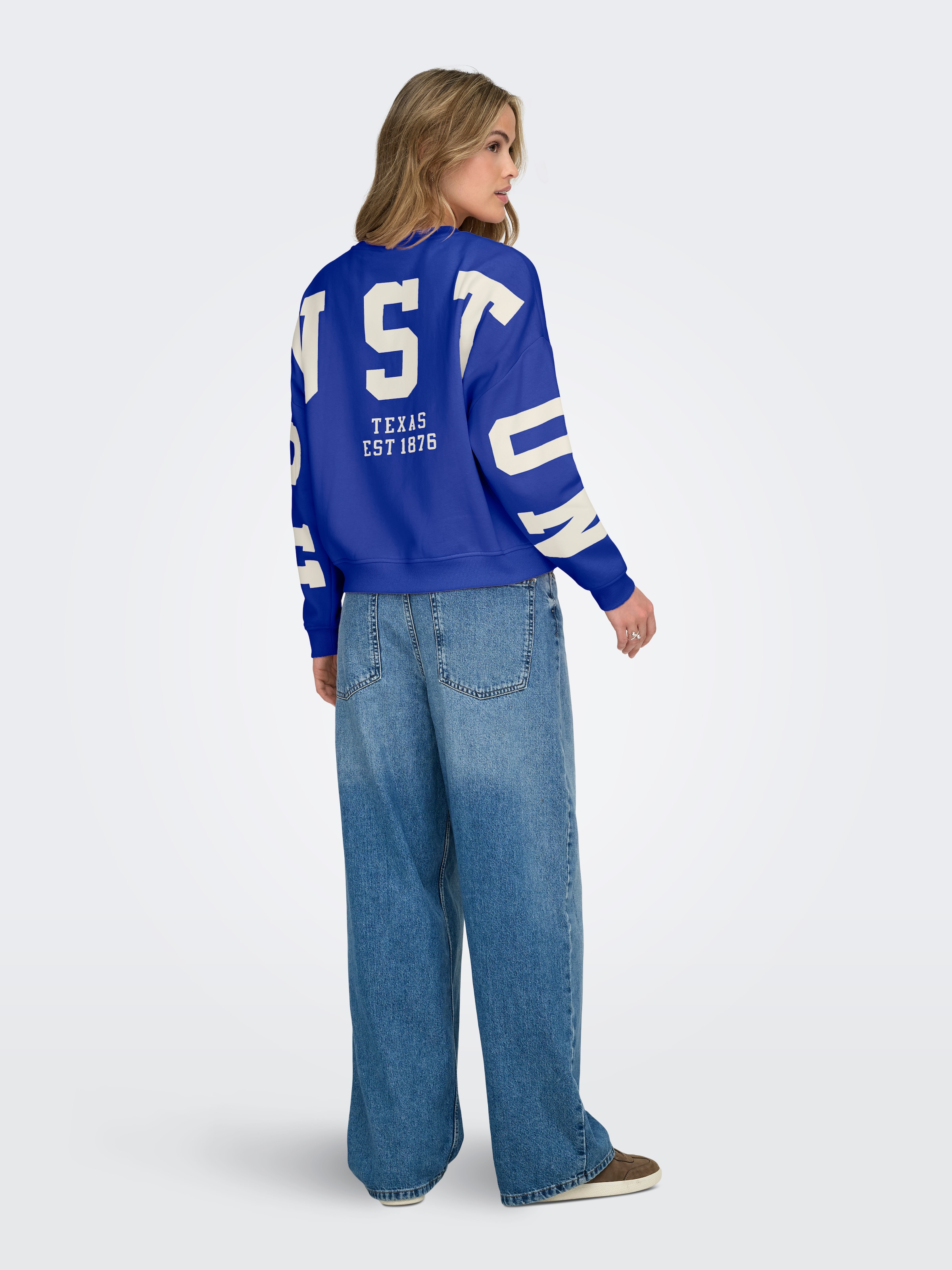 ONLY Sweat-shirt »ONLSWEAT L/S BACK/SLEEVE PRINT SWT NOOS«, mélange de coton, coupe ample

