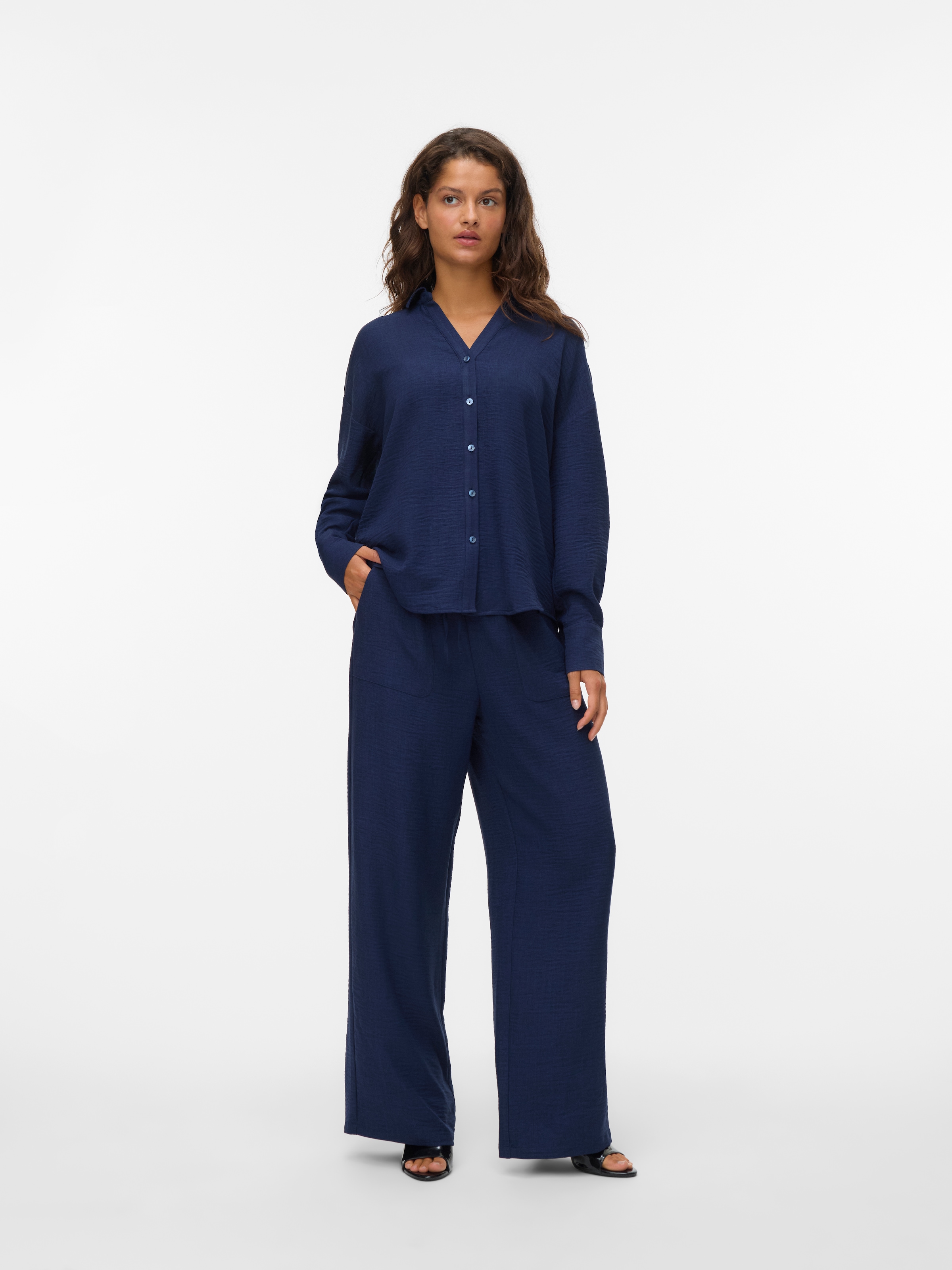 Vero Moda Blouse à manches longues »VMMELANEY QUEENY LS SHIRT WVN NOOS« Kunstfaser, loose fit