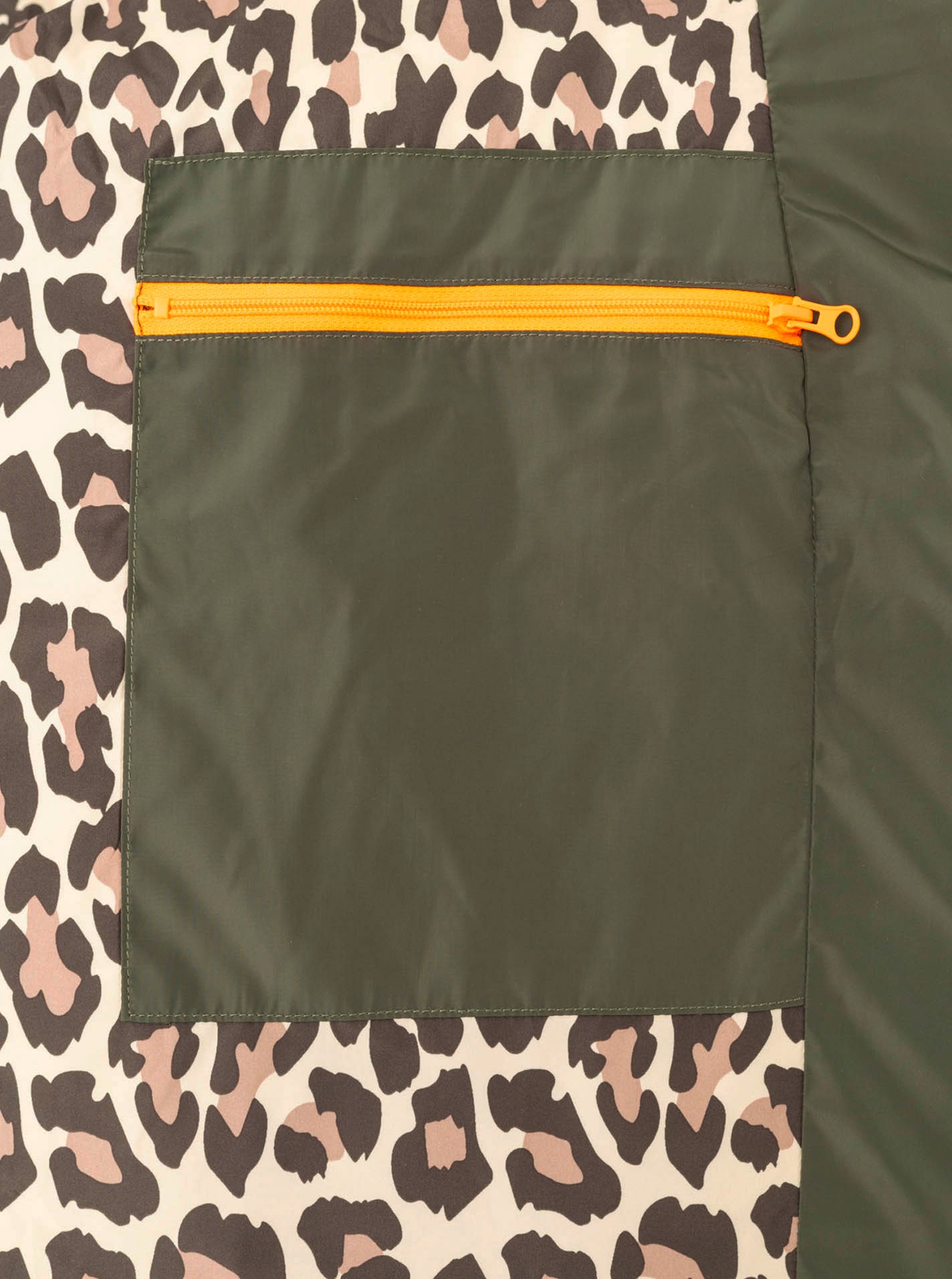 Zwillingsherz Manteau matelassé »„Leo Kapuze“« capuche avec doublure léopard, fermeture éclair, poches, poignets élastiques