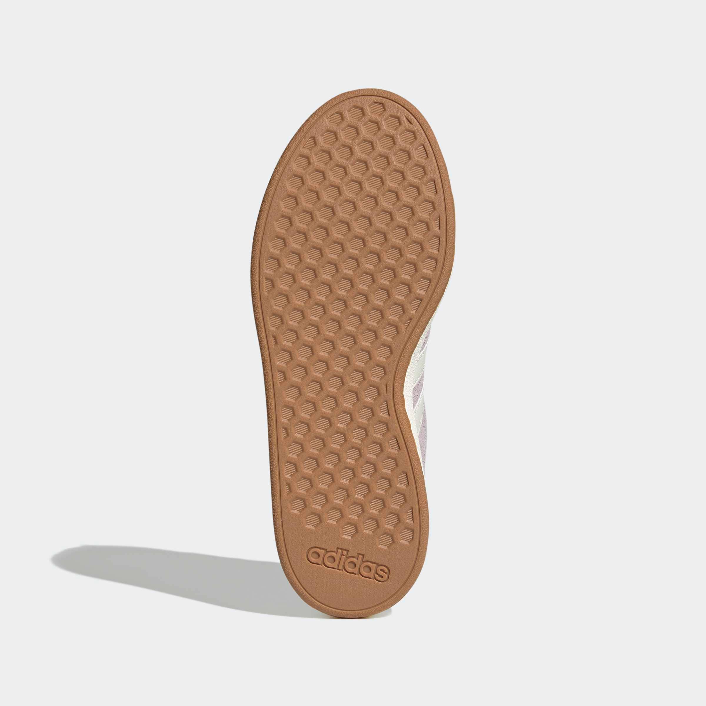 adidas Sportswear Sneaker »GRAND COURT BASE 00S«  Design auf den Spuren des adidas Campus 00
