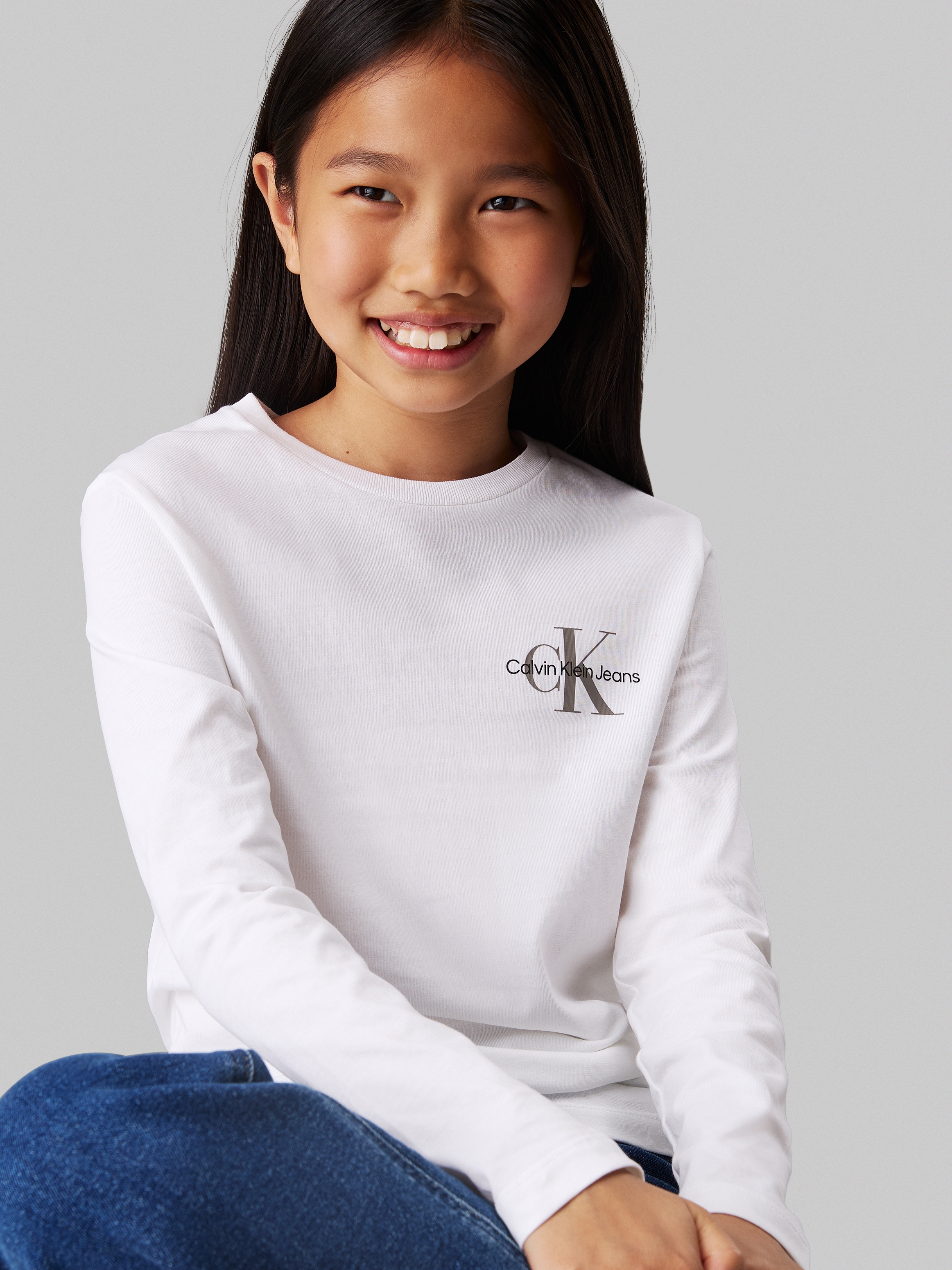 Calvin Klein Jeans Langarmshirt »Chest Monologo Ls T-Shirt« für Kinder bis 16 Jahre und mit Logoschriftzug