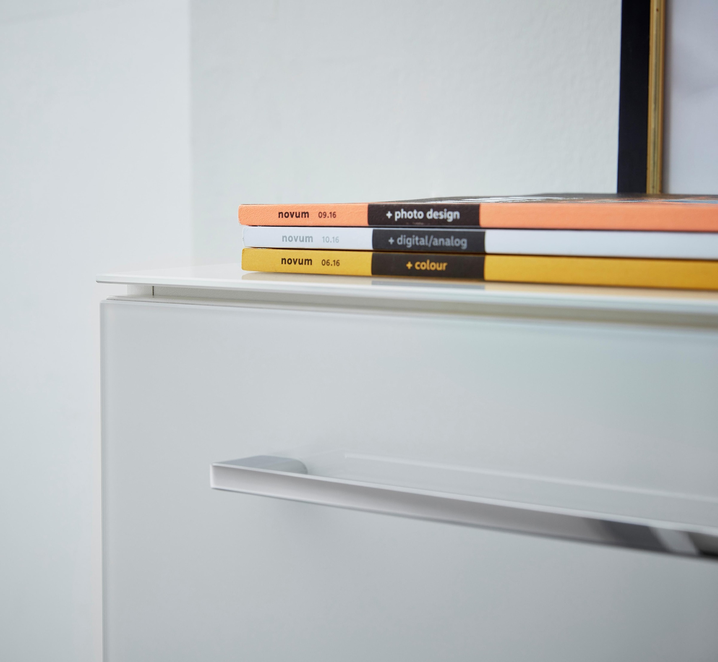 GERMANIA Aktenschrank »GW-Monteria« in 2 Höhen,  Türen mit Glas-Auflage, abschliessbar, Breite 80 cm, Made in Germany