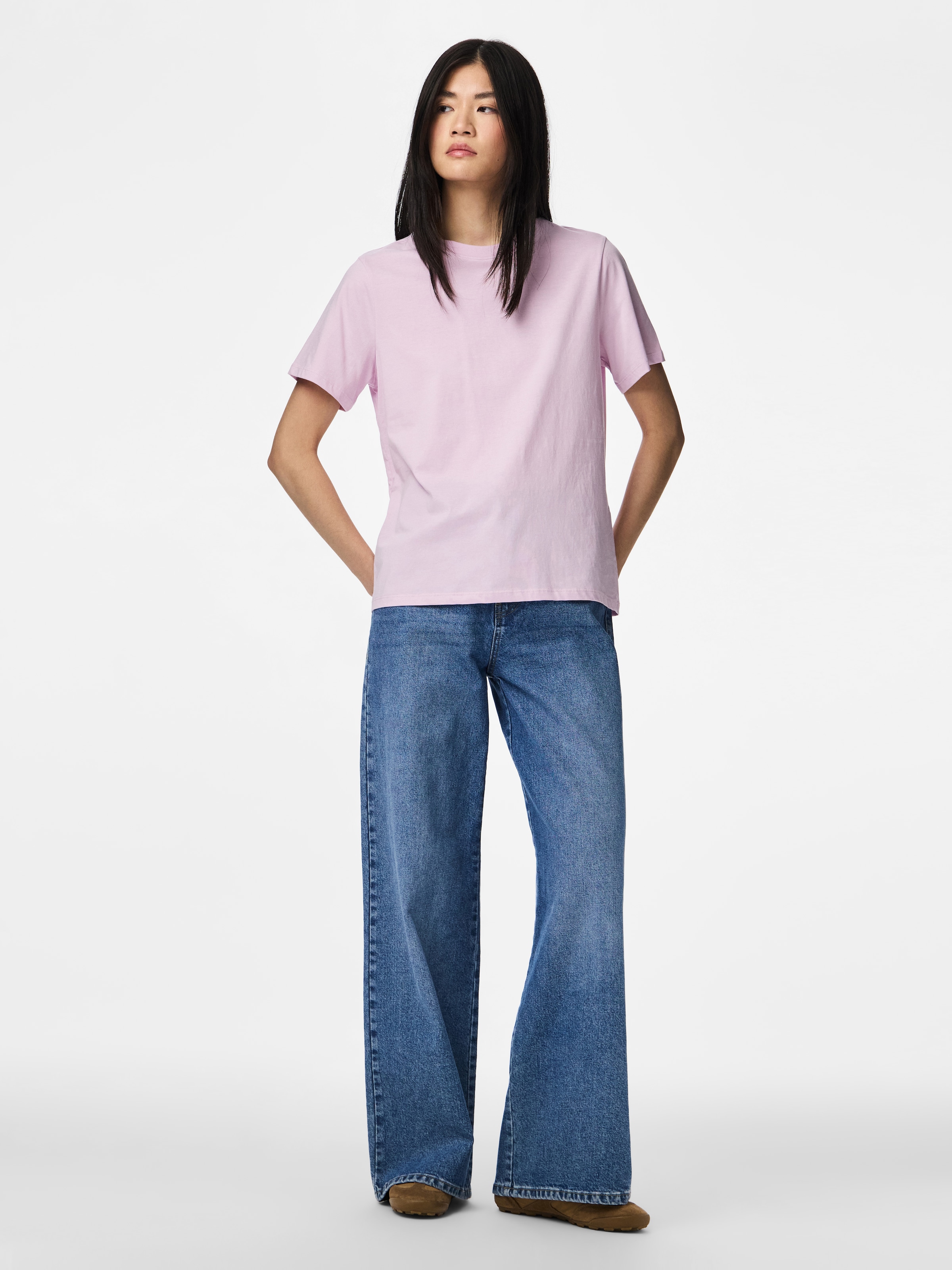 pieces Shirt à col rond »PCRIA SS SOLID TEE NOOS BC« coton, coupe régulière