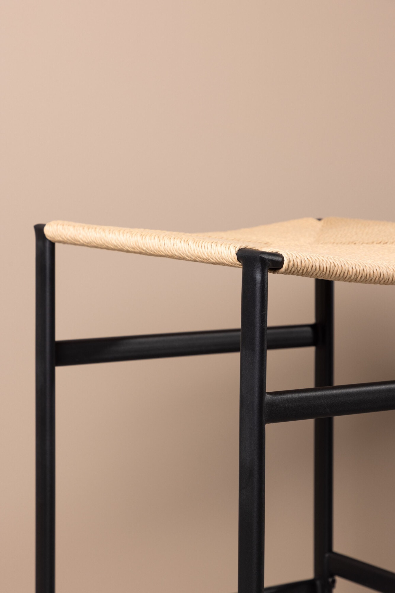 Venture Home Tabouret de bar »Polly, 2er-Set Barhocker mit Seil-Sitz, Stahlbeine, 120 kg« Ensemble, 2 cuis tlg. tabouret de bar, tresser, bois de caoutchouc, cadre en acier, bohème