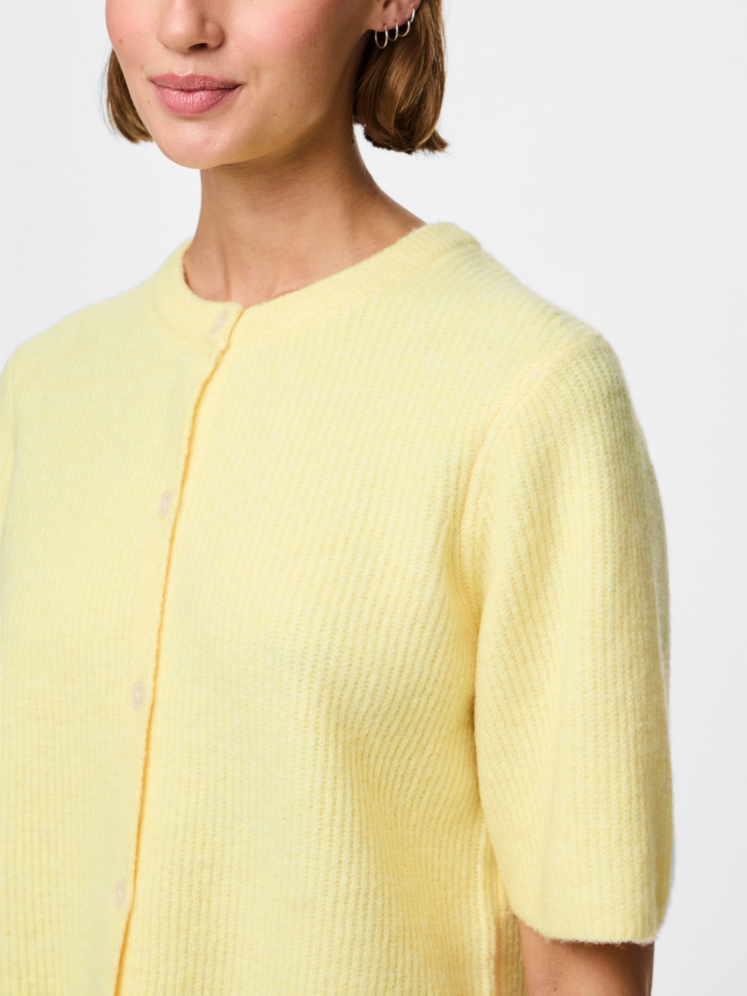 pieces Veste en tricot »PCSILLY SS O-NECK KNIT CARDIGAN NOOS BC«