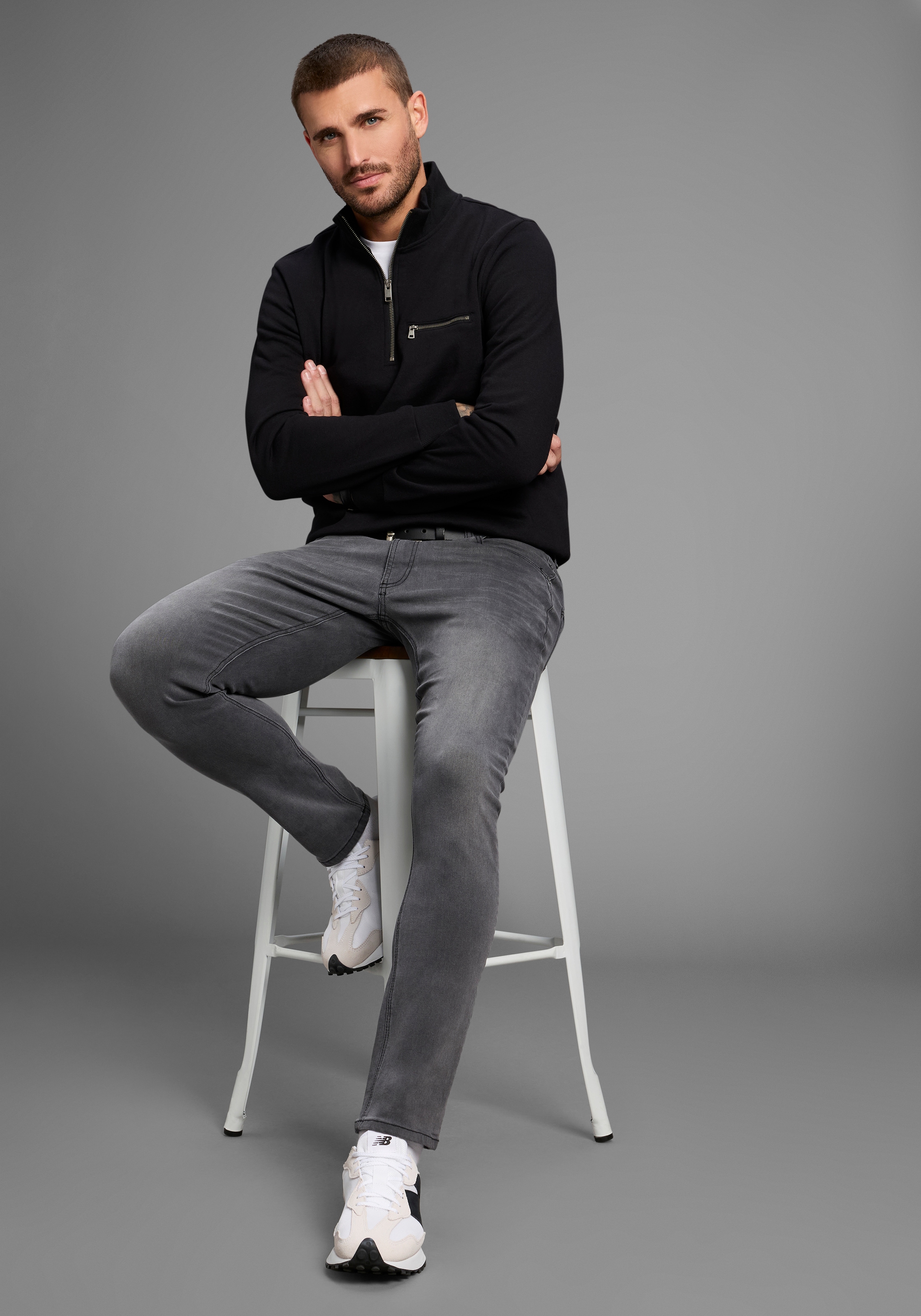 Bruno Banani Jeans slim »Grady« schmale Beinweite, niedrige Leibhöhe, figurbetonte Silhouette