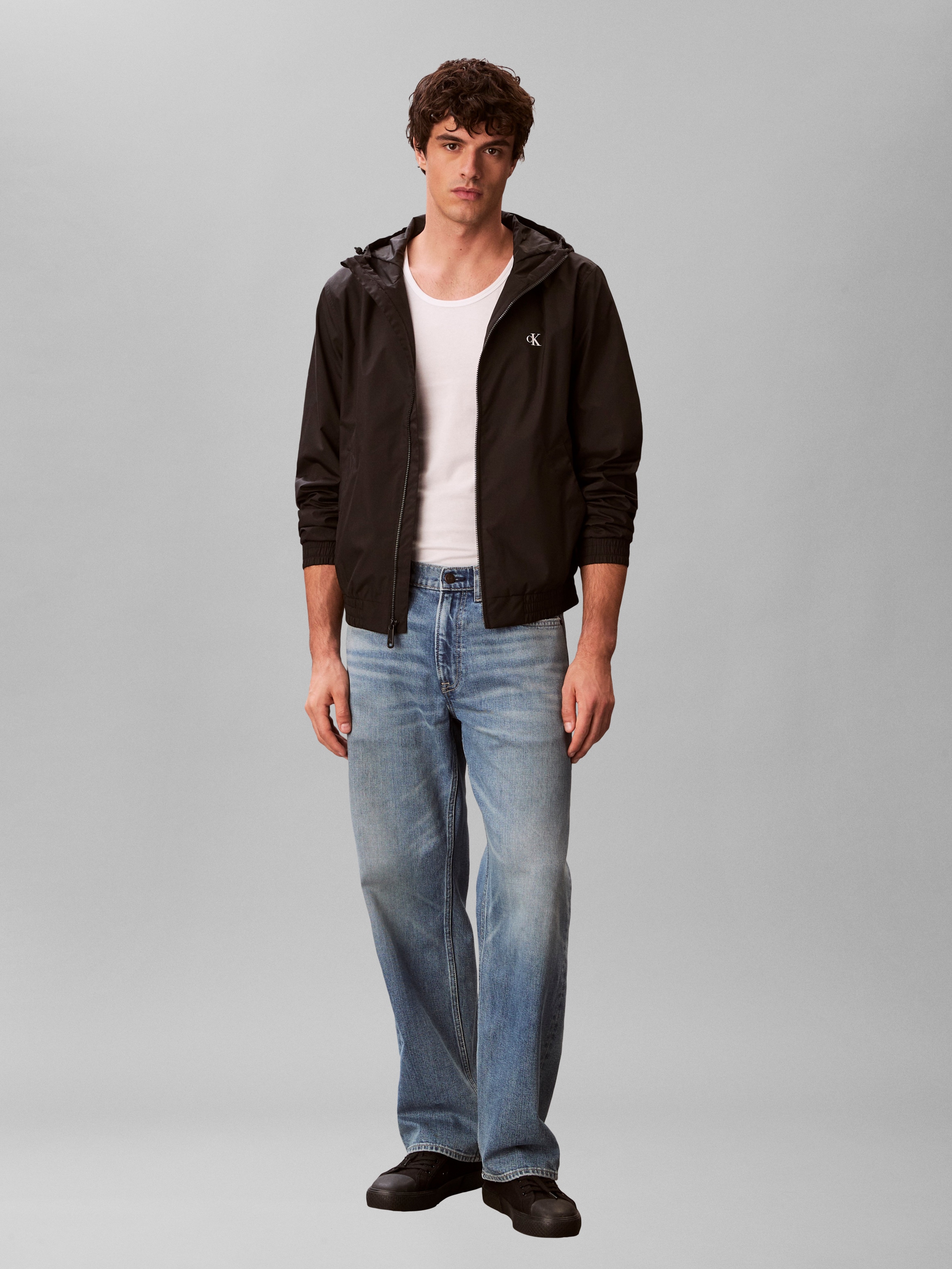Calvin Klein Jeans Veste tous temps »HOODED NYLON« avec capuche Coupe régulière avec col rond et capuche