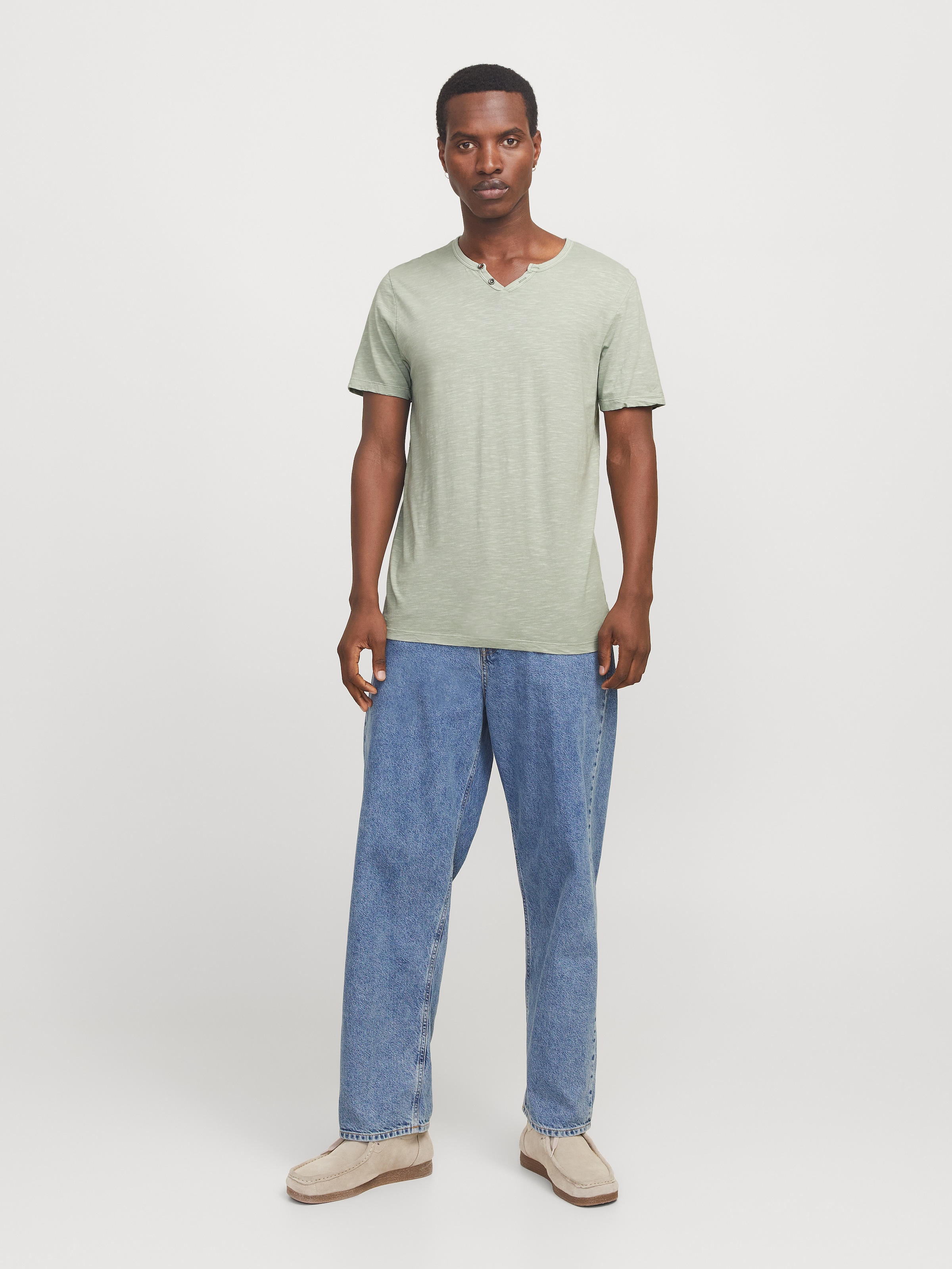 Jack & Jones T-Shirt »JJESPLIT NECK TEE SS NOOS« mit V-Ausschnitt