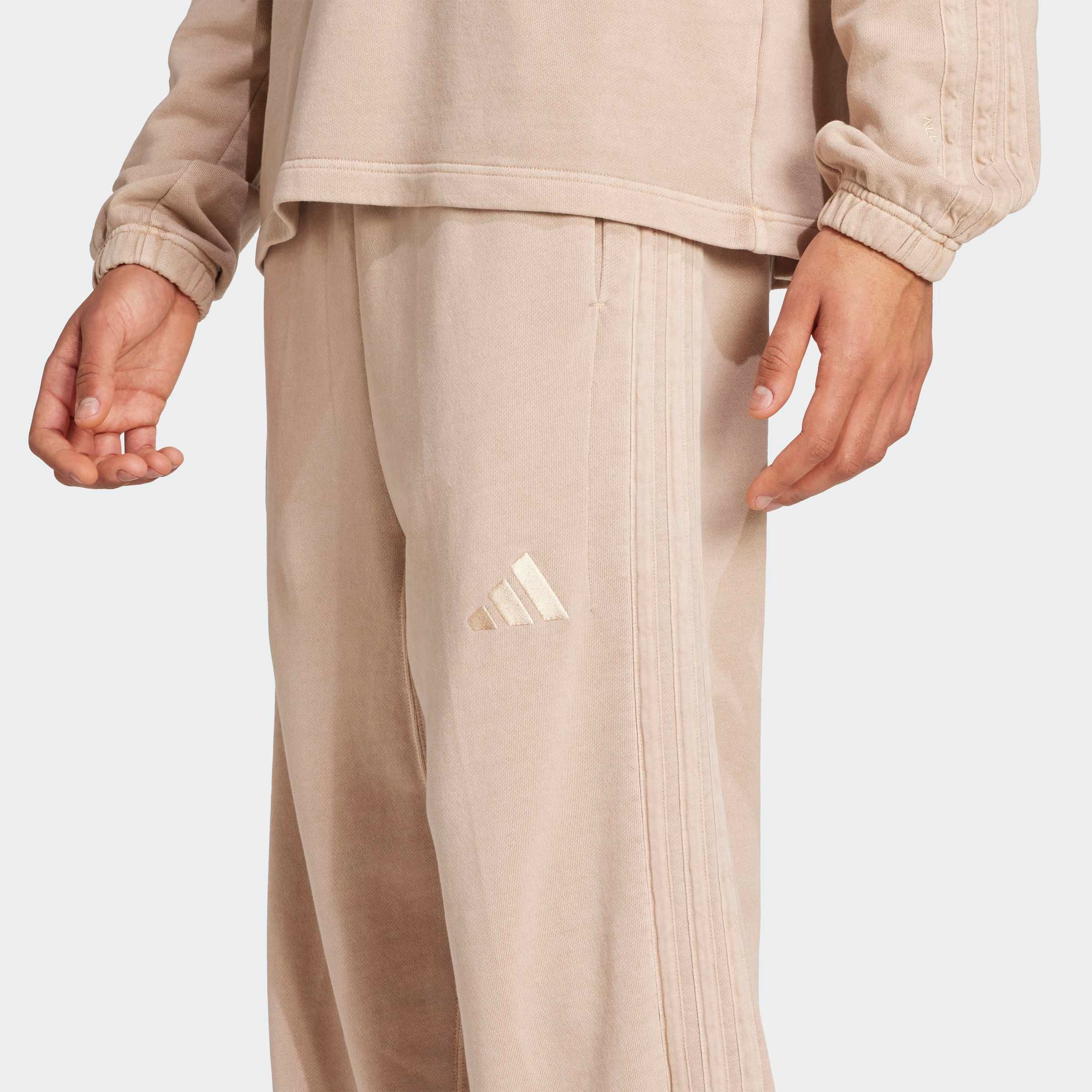 adidas Sportswear Sporthose »M A SZN W FT PT«  mit gesticktem 3-Streifen-Logo, aus French Terry