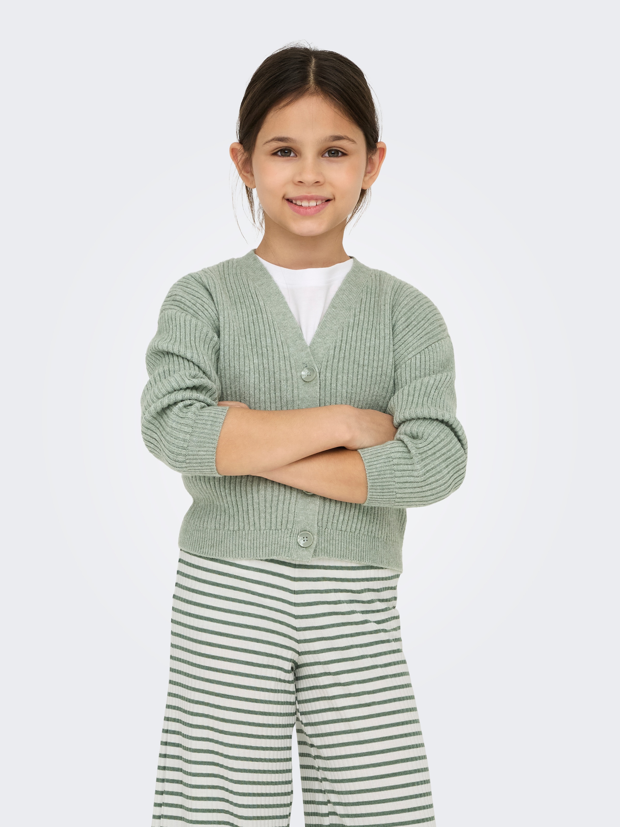 KIDS ONLY Veste en tricot »KOGMANDY LS SHORT BOXY CARDIGAN KNT NOOS« mélange viscose, coupe régulière