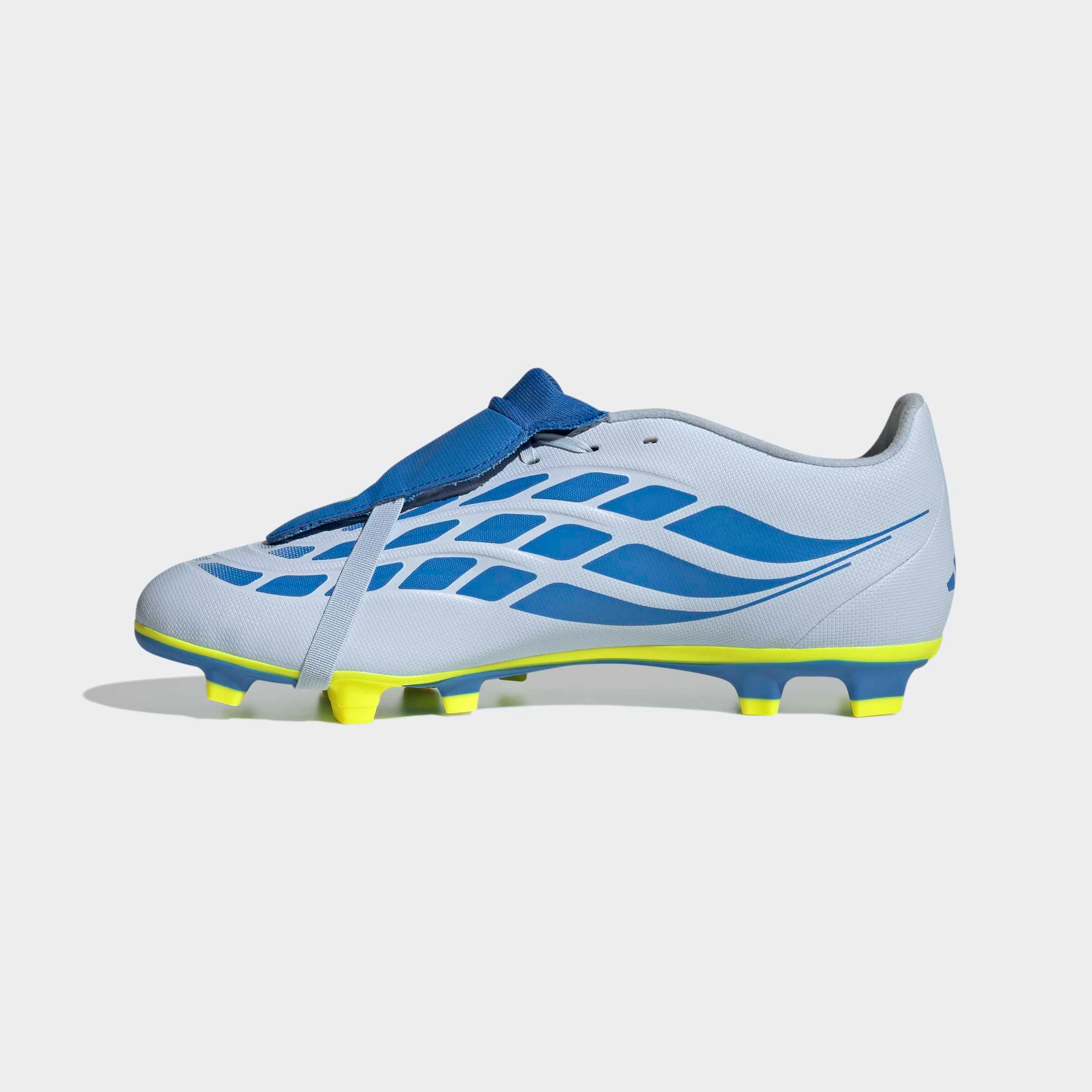 adidas Performance Chaussure de football »PREDATOR CLUB , FESTE/GEMISCHTE BÖDEN, UMSCHLAGBARE ZUNGE«  für viele verschiedene Böden geeignet