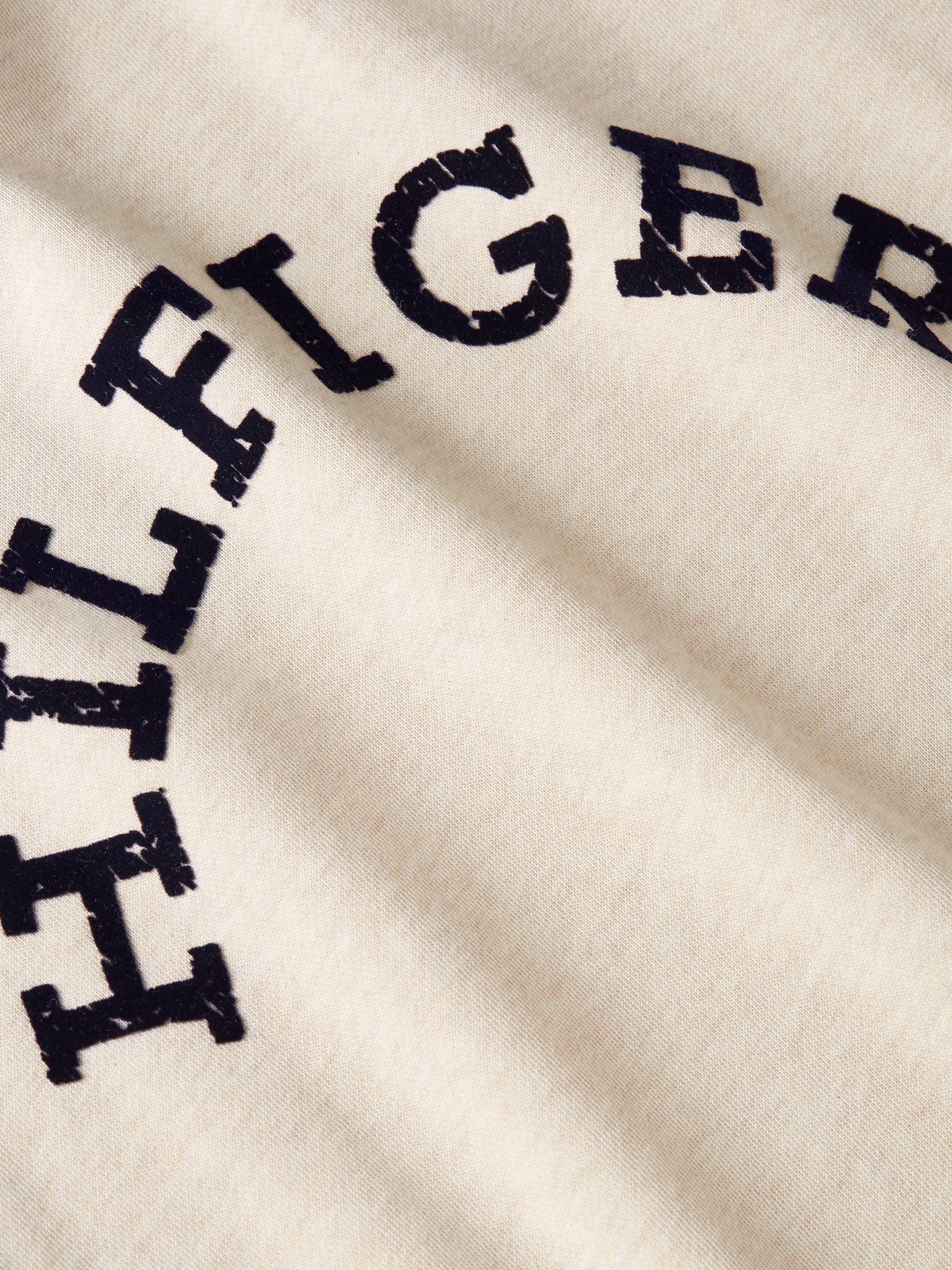 Tommy Hilfiger Sweatshirt »HILFIGER ARCHED HTR SWEATSHIRT«, mit gebrochenem Print
