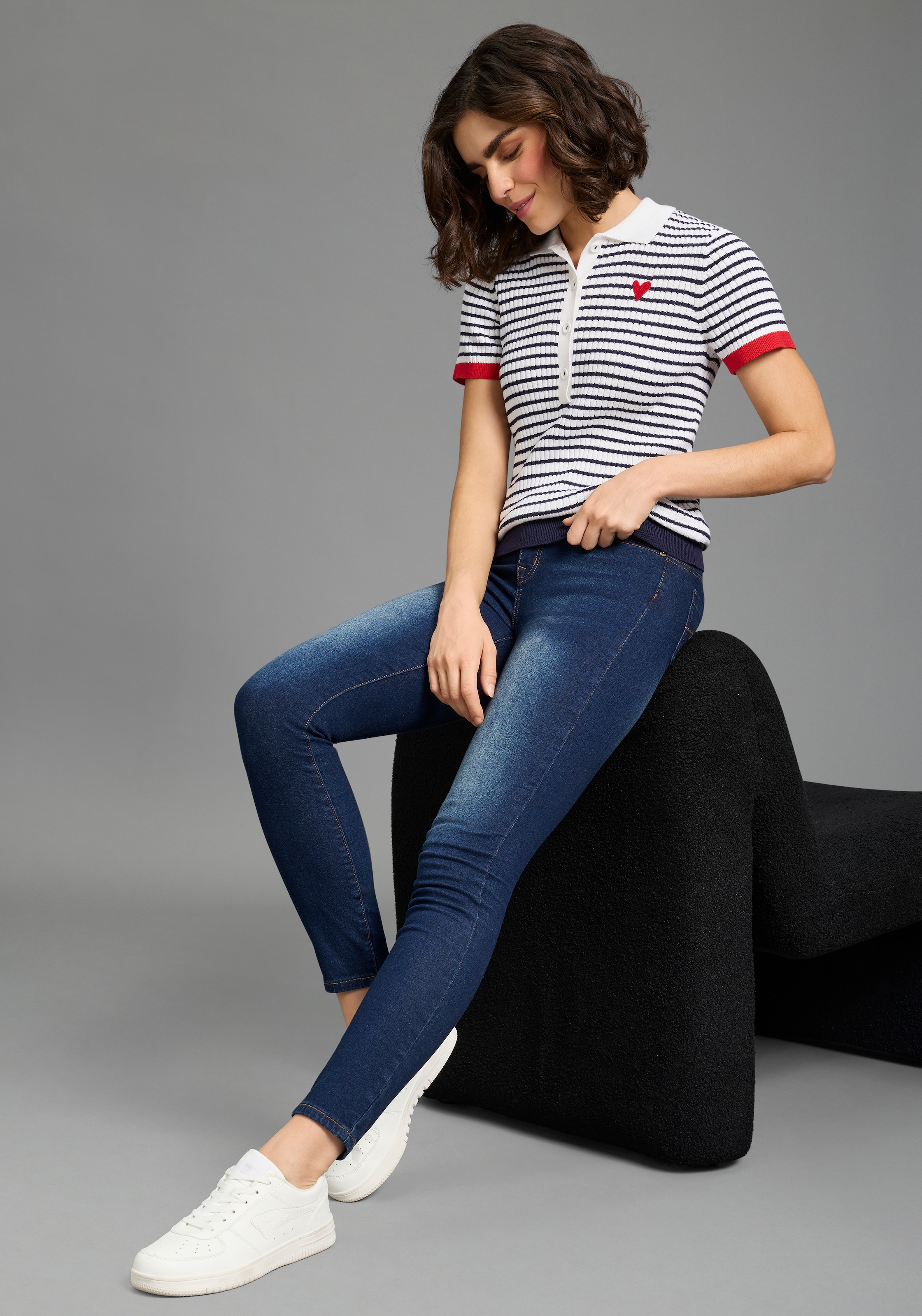 KangaROOS Pull à col polo aus Baumwoll-Mix, Polokragen, schmale Basic-Passform