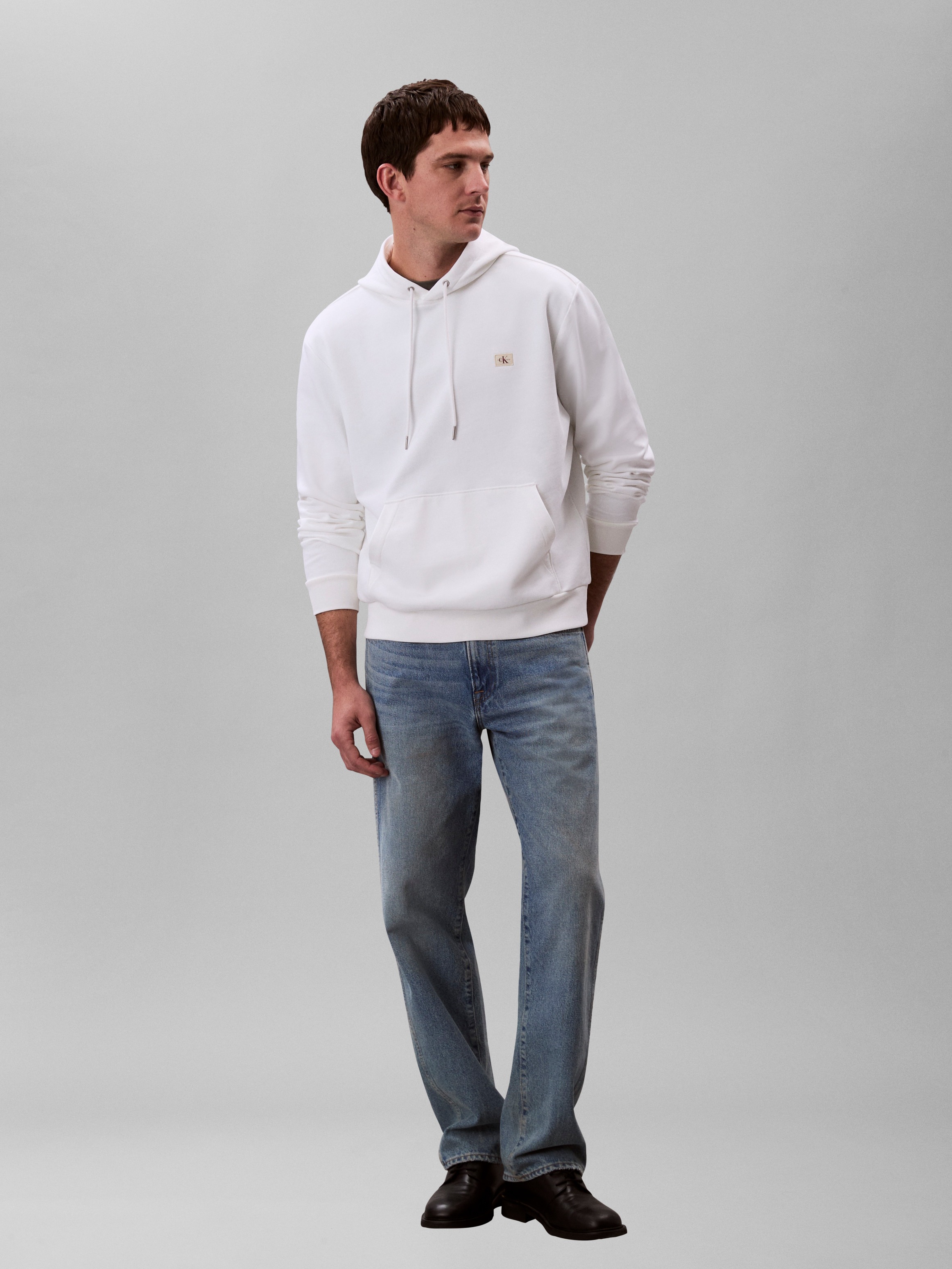 Calvin Klein Jeans Sweat à capuche »400GSM TERRY BADGE HOODIE«, Mit Rundhalsausschnitt
