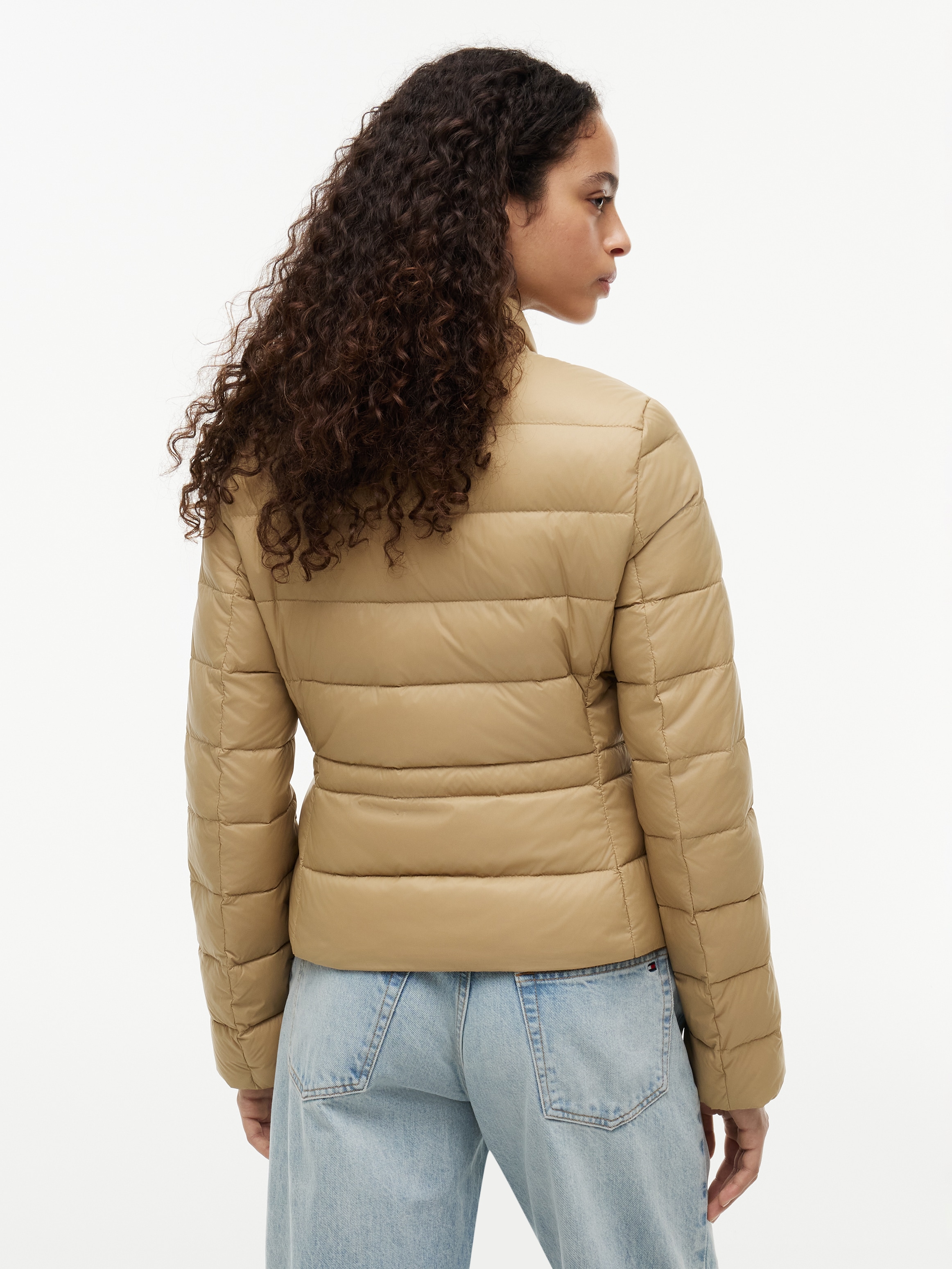 Tommy Hilfiger Doudoune »LW DOWN PACKABLE JACKET« sans capuche en fibre synthétique facile d'entretien, qualité matelassée légère