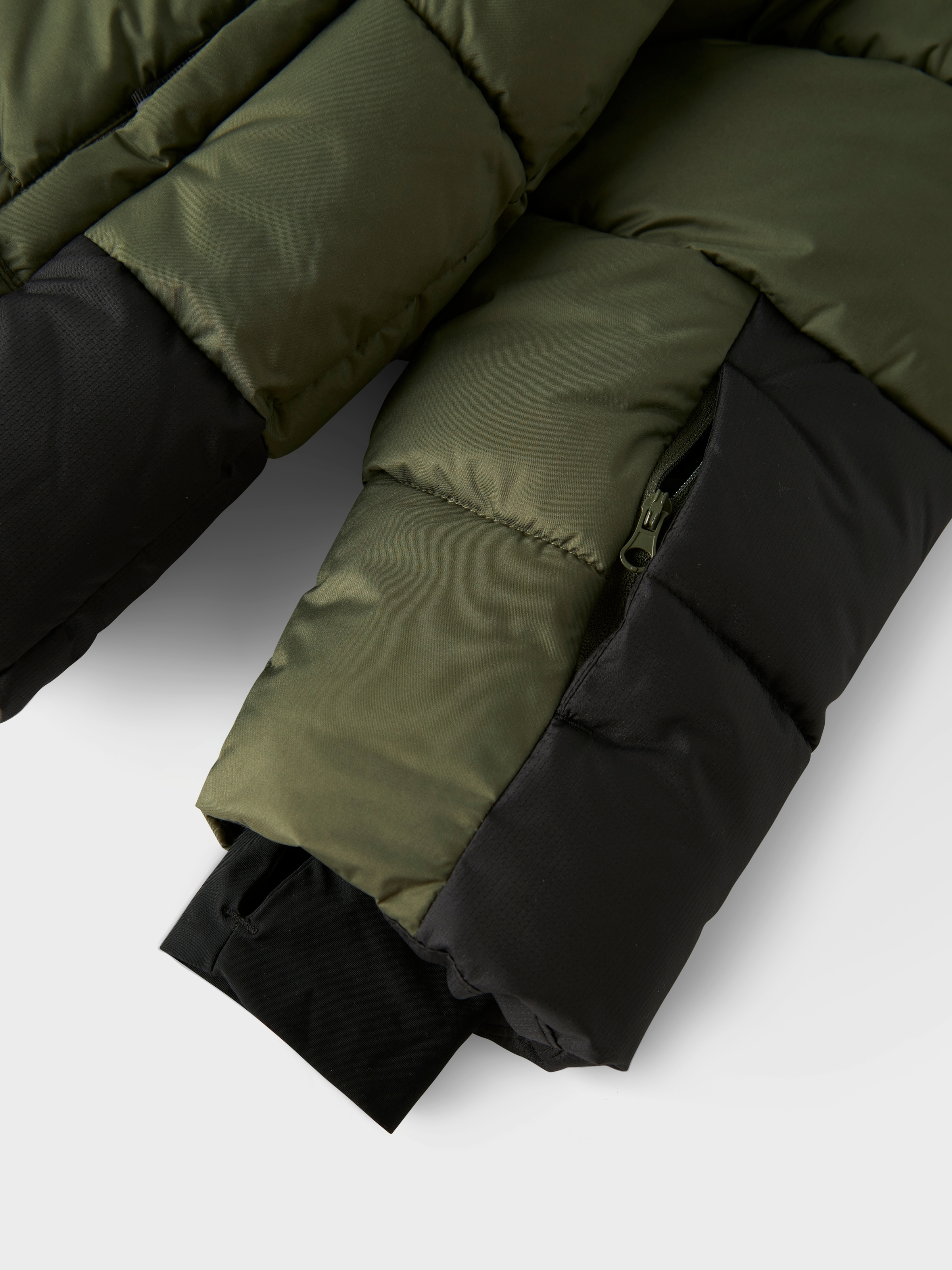 Name It Skijacke »NKMMOTION05 SKI JACKET FO« mit Kapuze wasser- und winddicht, mit Skipasstasche