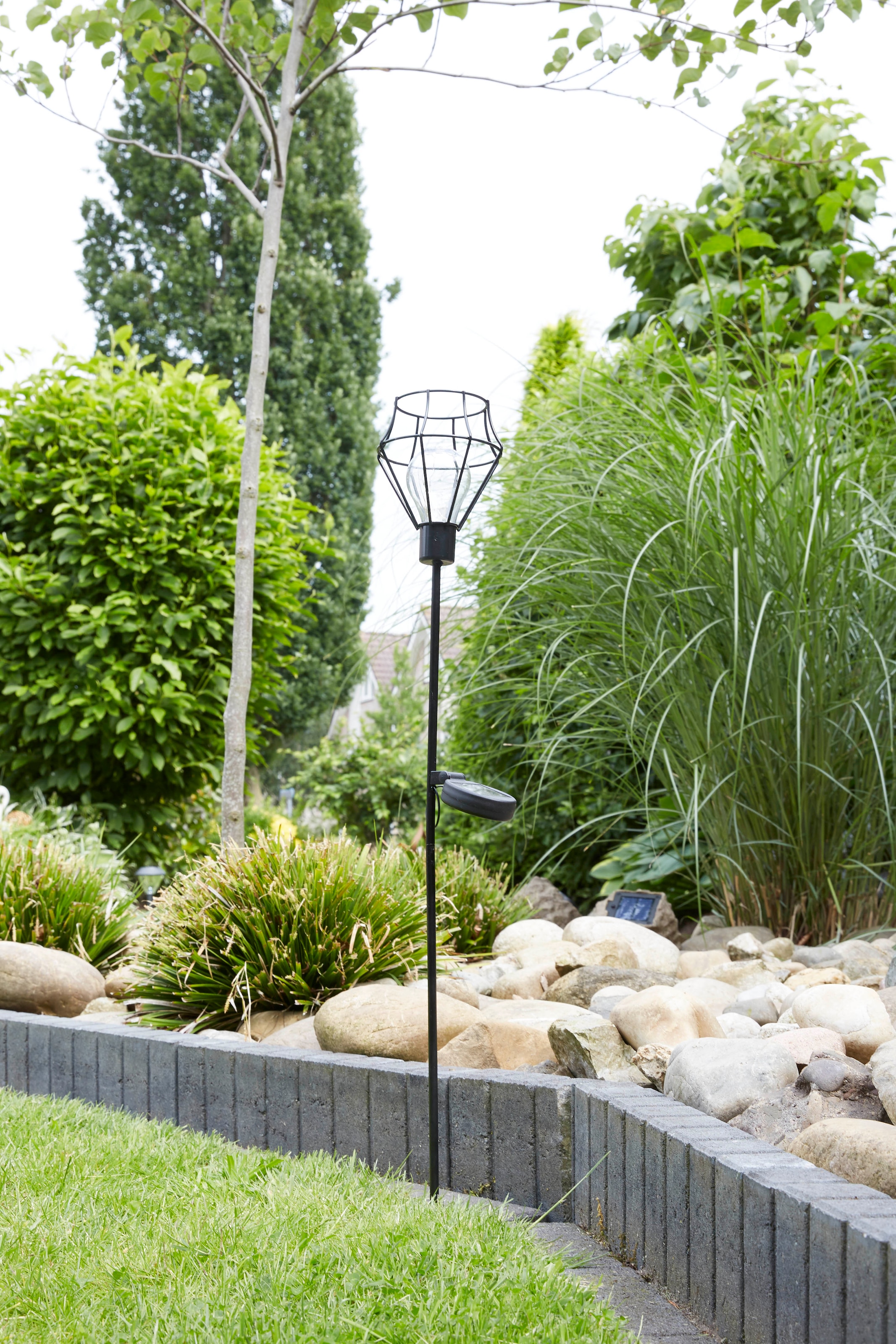 LUXFORM Gartenleuchte »Solar-Erdspiess-Gartenlampe - Pentagon - 2 Stück« LED-Modul 2 Stk. Dekoratives Gartenornament