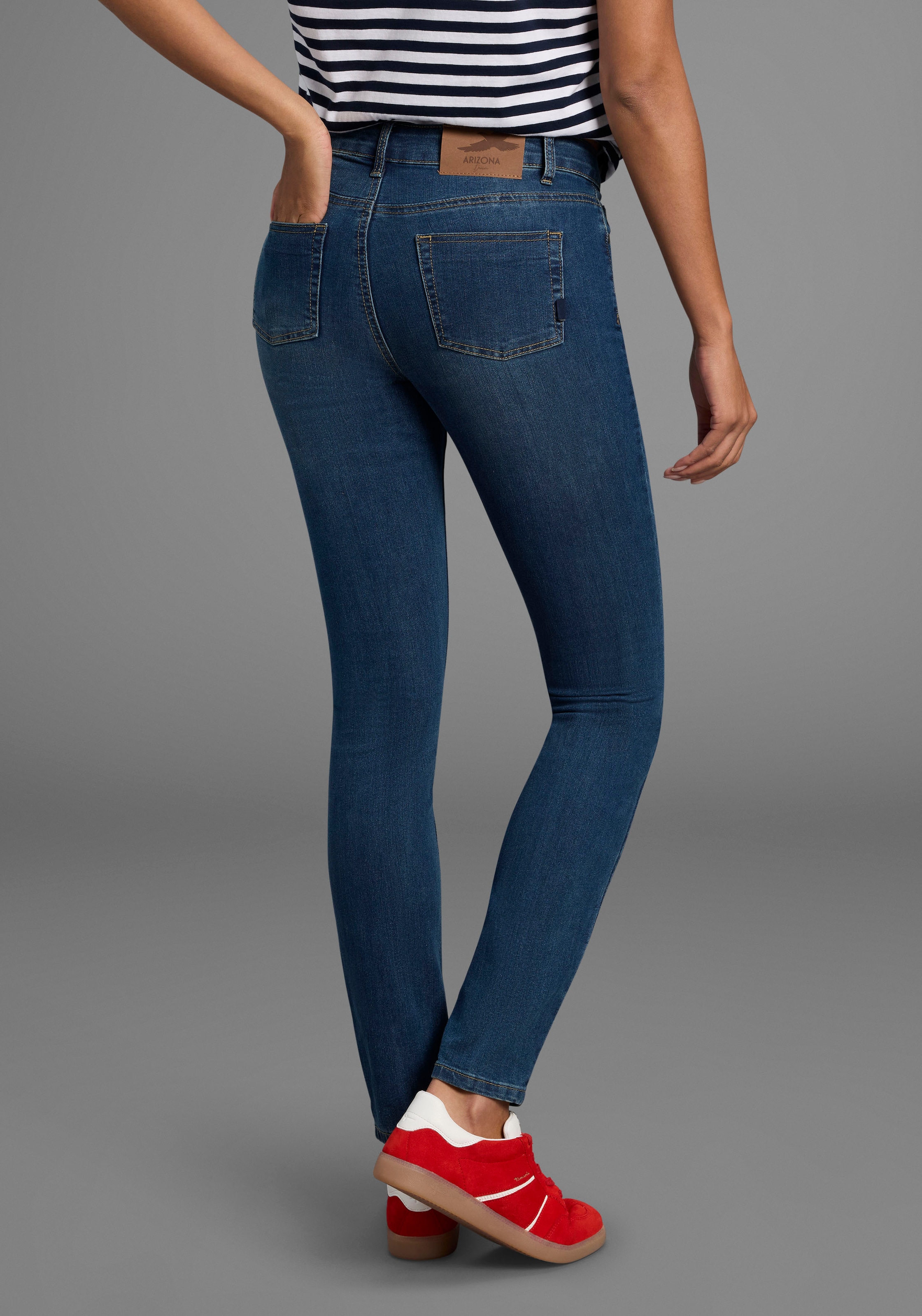 Arizona Slim-fit-Jeans »Shaping« enge Passform,  Röhrenjeans,  Used-Look-Waschung,  hohe Leibhöhe