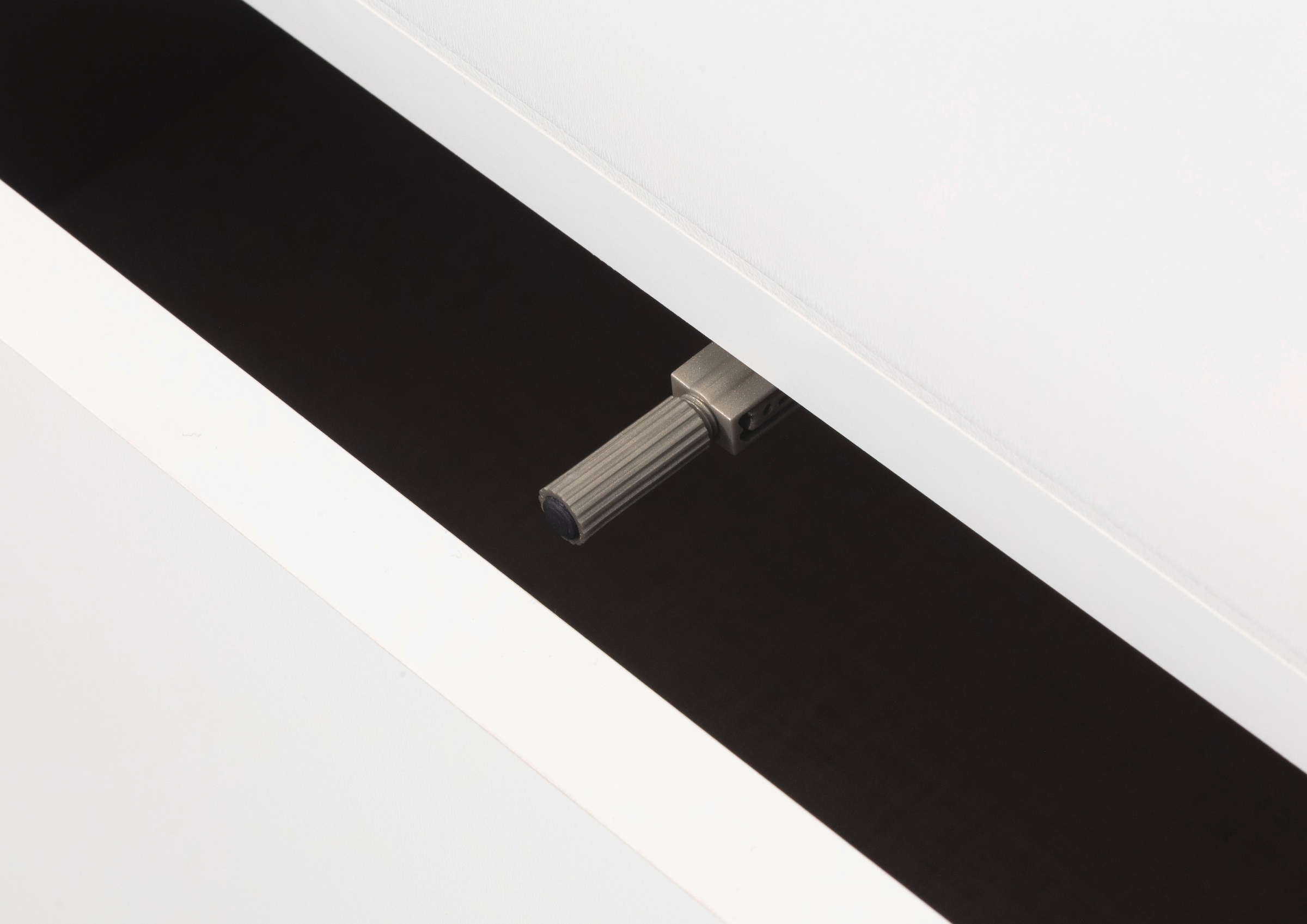 rauch Drehtürenschrank »Kleiderschrank Schrank Garderobe Wäscheschrank NABILA viel Stauraum« in 3 verschiedenen Ausstattungen BASIC/CLASSIC/PREMIUM,  mit 2 Schubladen und Push-to-Open Funktion TOPSELLER MADE IN GERMANY