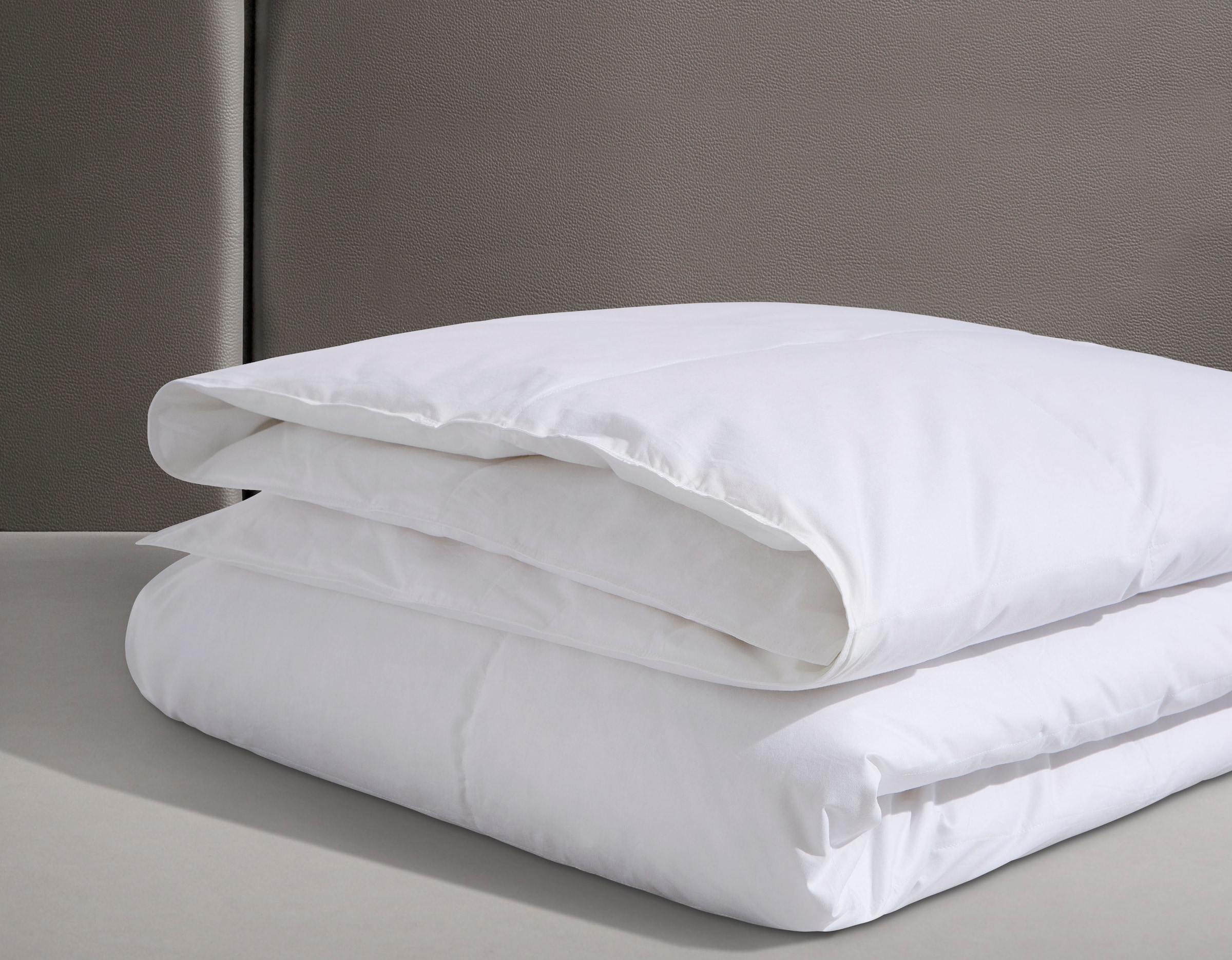 Home affaire Daunenbettdecke + Kopfkissen »Köniz, Bettdecke 135x200&155x220 cm mit 80x80 cm Kissen Made in Green« 2-tlg., Set mit Kissen, allergiker geeignet (Hausstauballergiker)