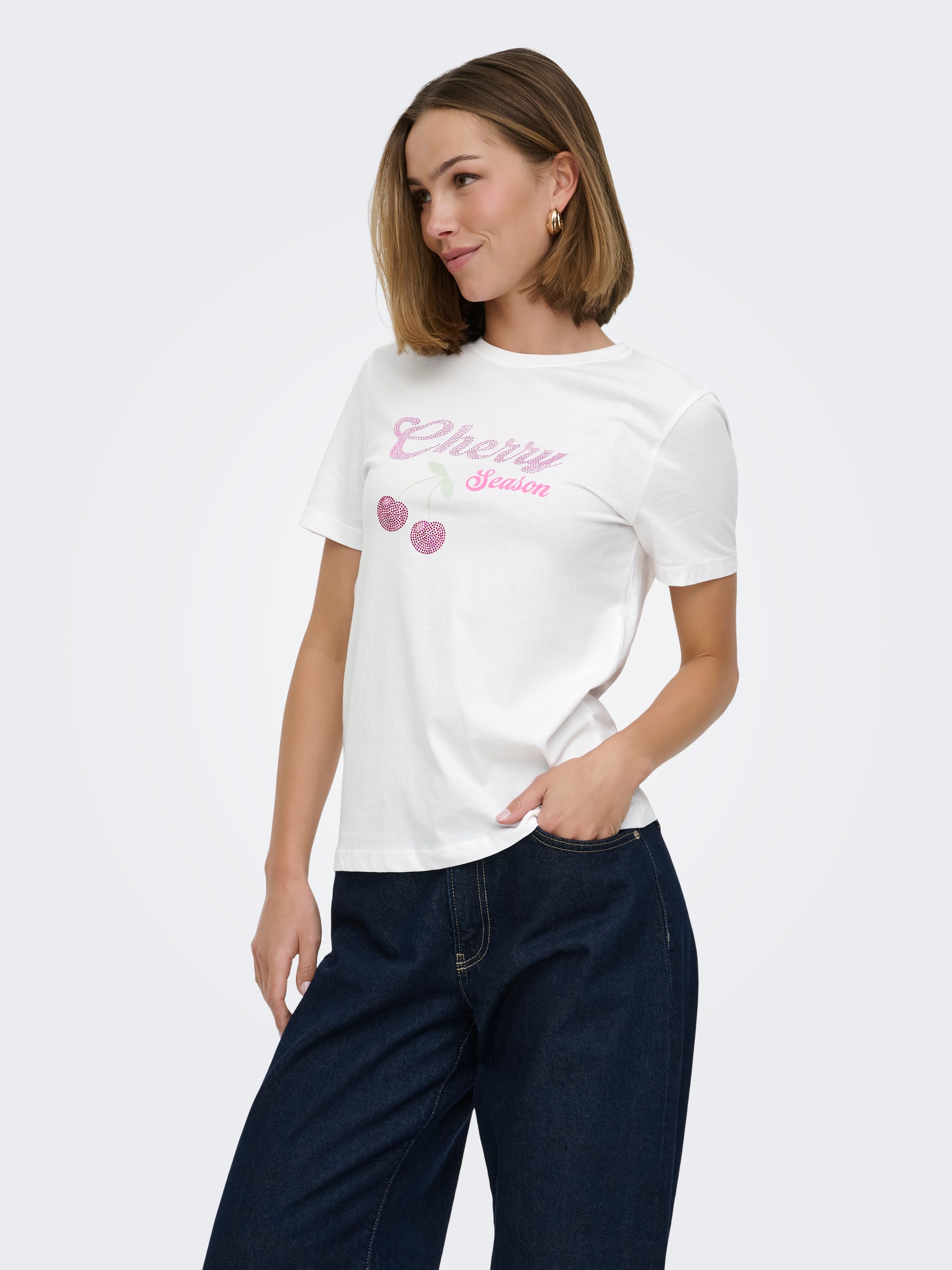 ONLY T-shirt à manches courtes »ONLNIKITA REG S/S TOP BOX JRS« coton, coupe régulière, col rond, taille régulière