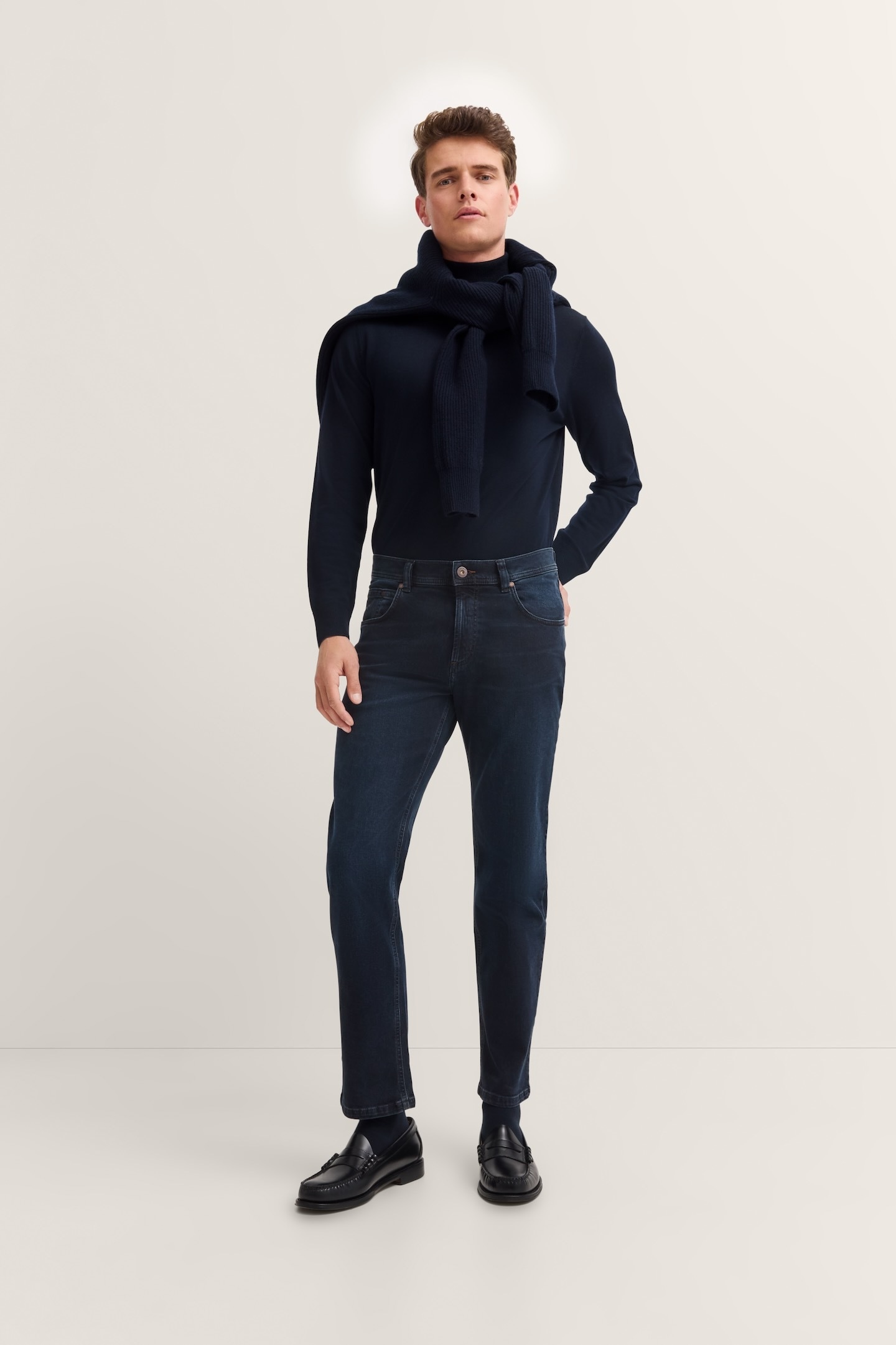 bugatti Jeans à 5 poches »Regular Fit« aus Authentic Denim mit Stretch-Komfort