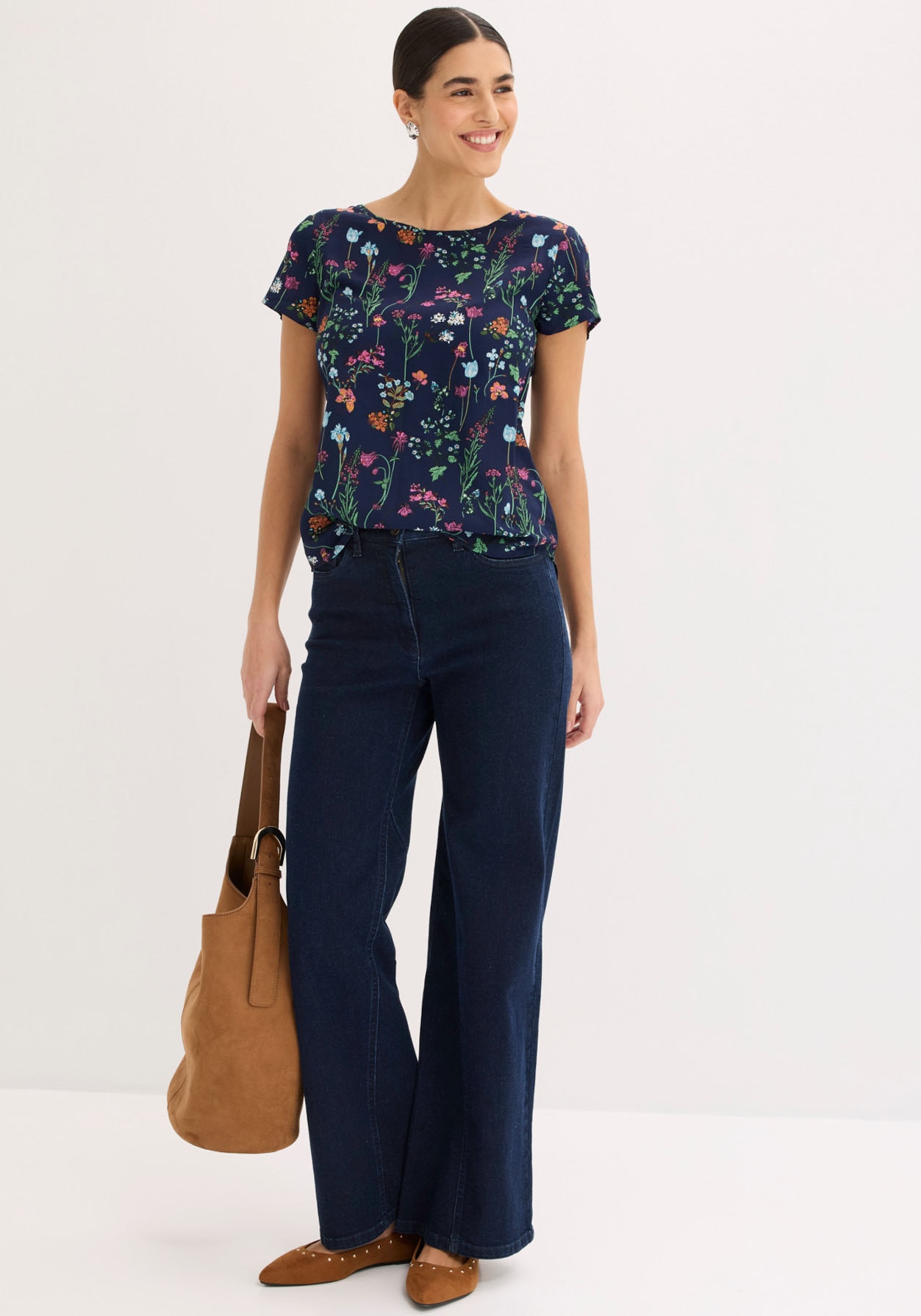 bonprix Shirtbluse figurumspielende Passform, abgerundeter, hinten etwas längerer Saum