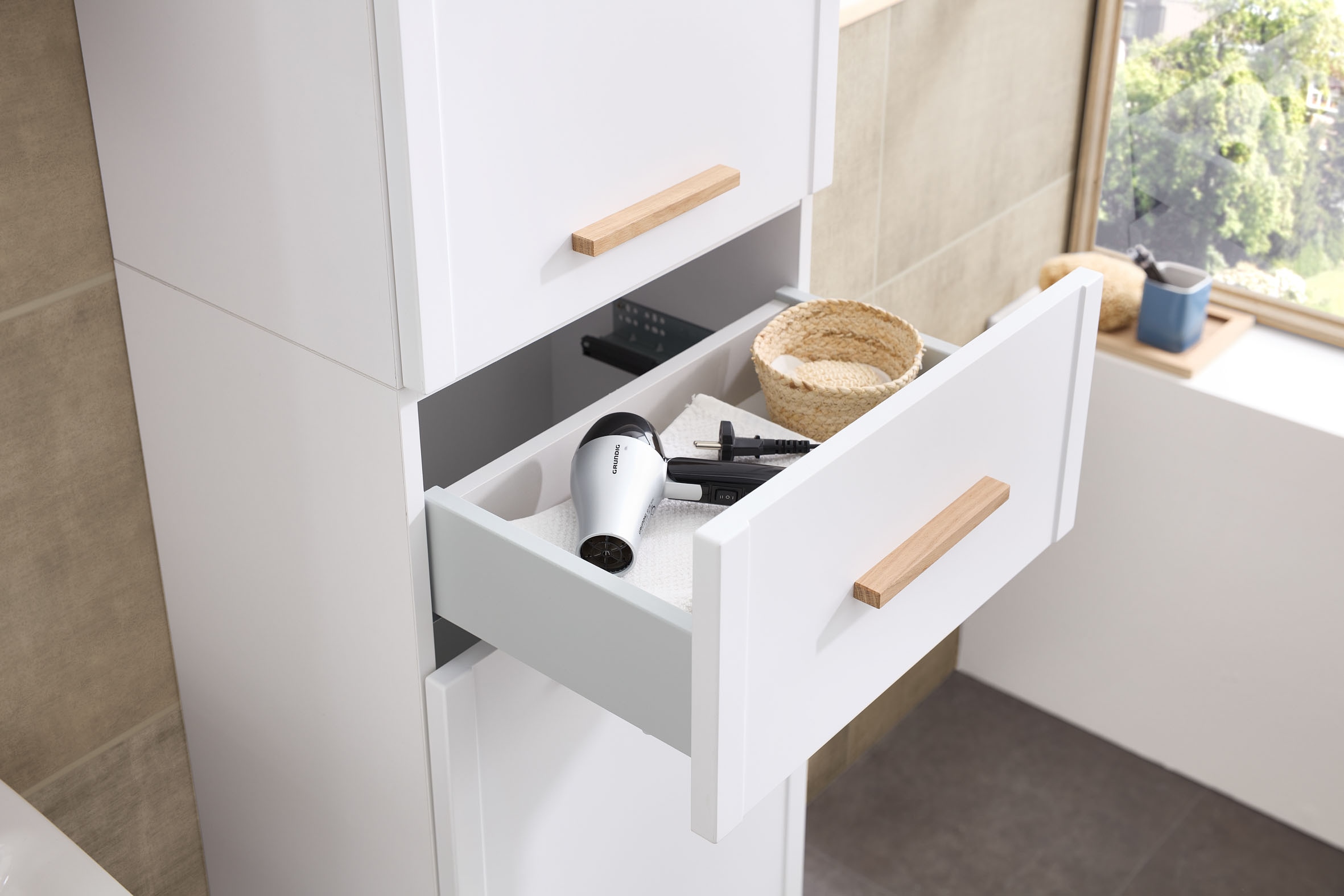 Saphir Armoire haute »mit Soft-Close und 4 Glaseinlegeböden«