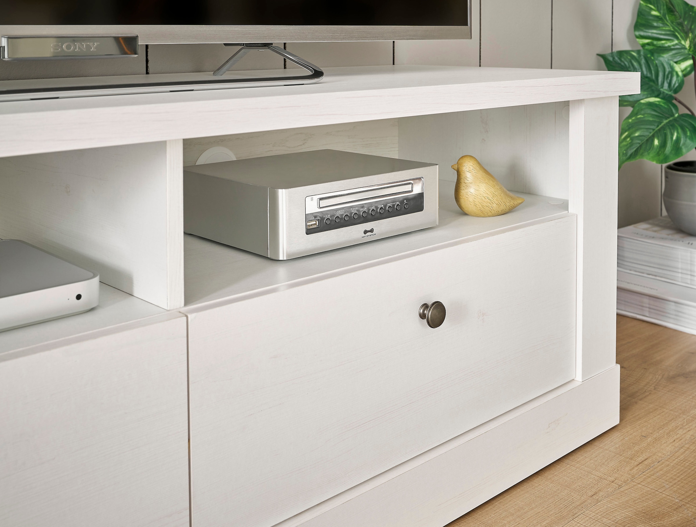 Home affaire Lowboard »RAVENNA« im romantischen Landhausstil, Griffe aus Metall, Breite 132 cm