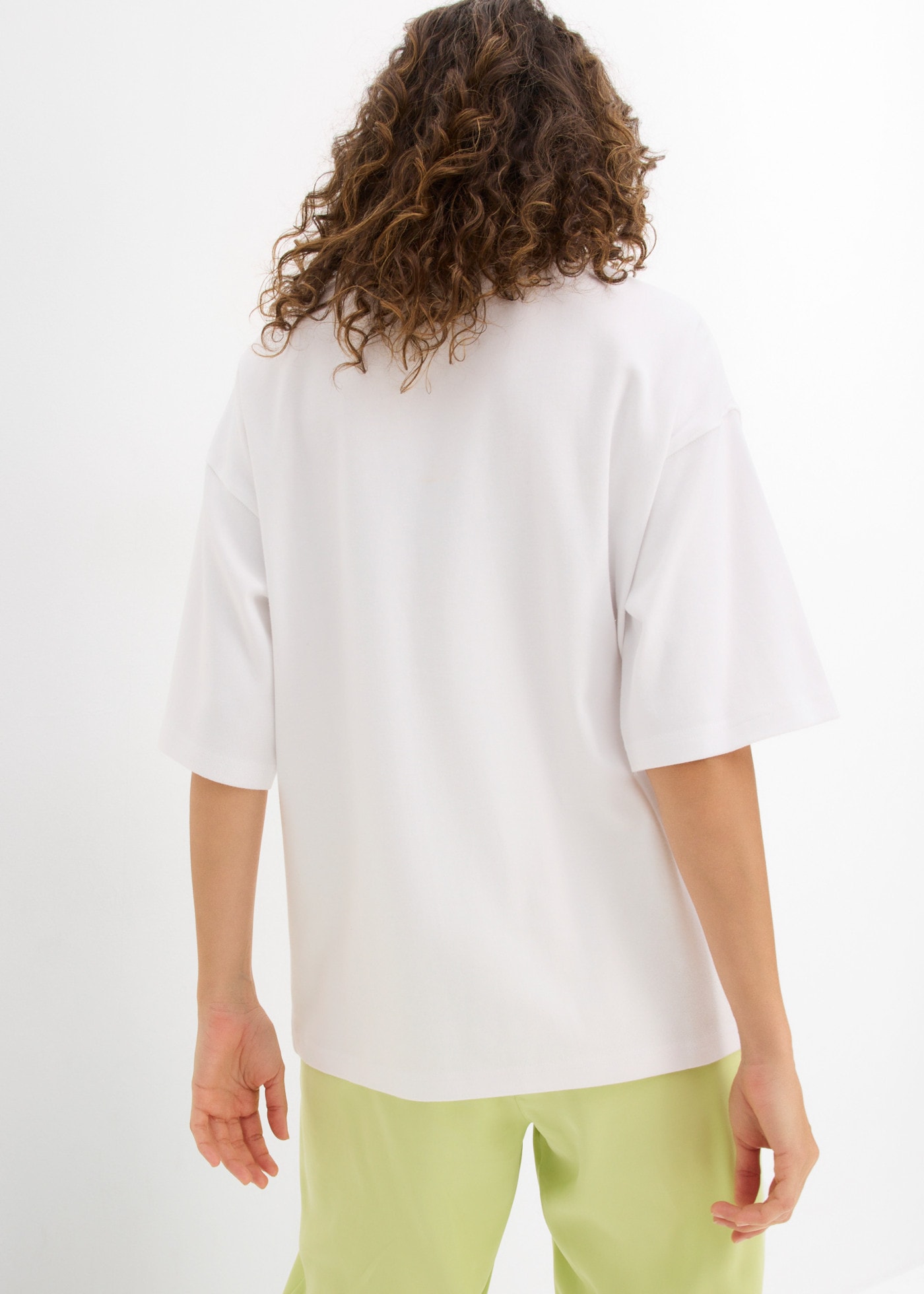 bonprix T-shirt oversize coupe oversize, en coton lourd, tailles jusqu’à XXL