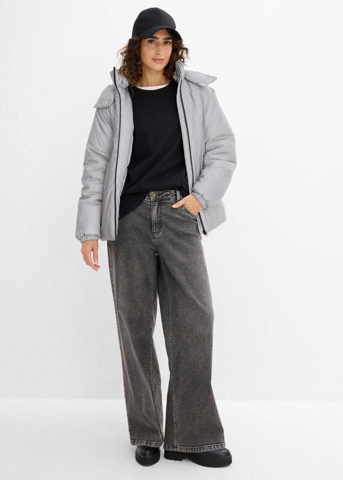bonprix Veste fonctionnelle avec design réfléchissant, coupe oversize, style sportif