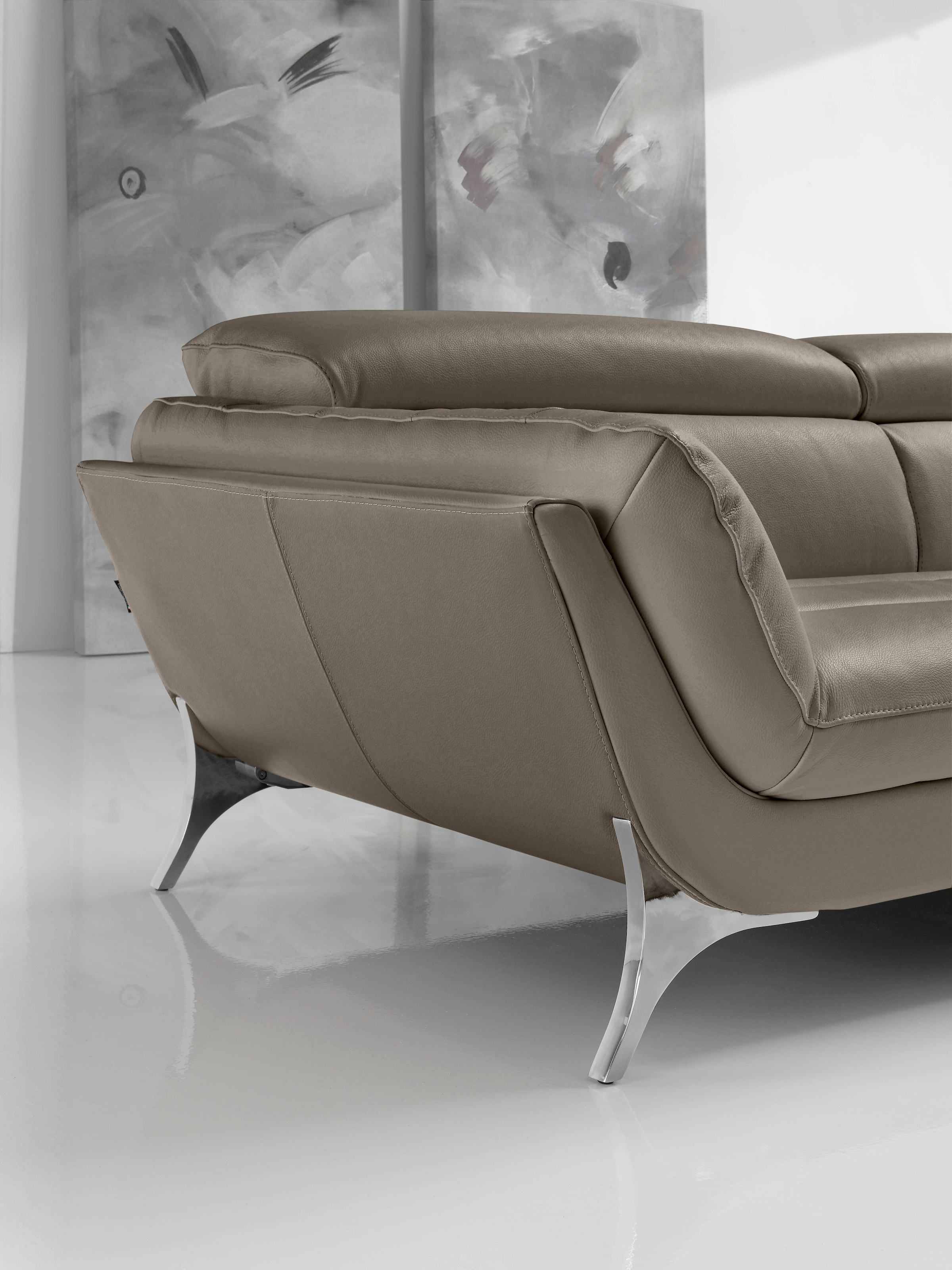 Egoitaliano 2,5-places »Sueli, extravagantes Design und erstklassiger Sitzkomfort,« Bezug Leder, inklusive Kopfteilverstellung