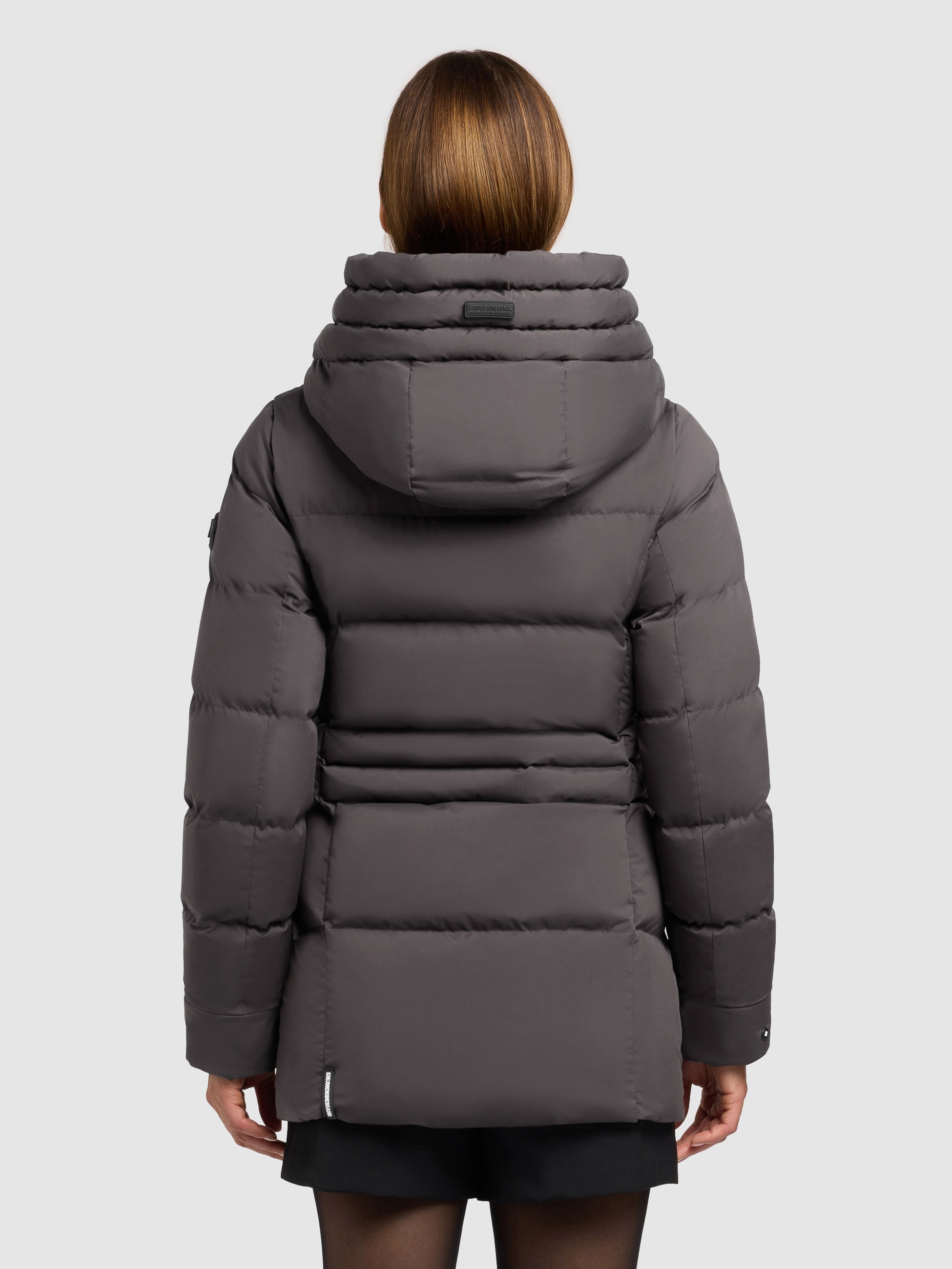 khujo Veste matelassée »MATLA« mit Kapuze Reissverschlusstaschen mit Fleecefutter, eine Ärmeltasche