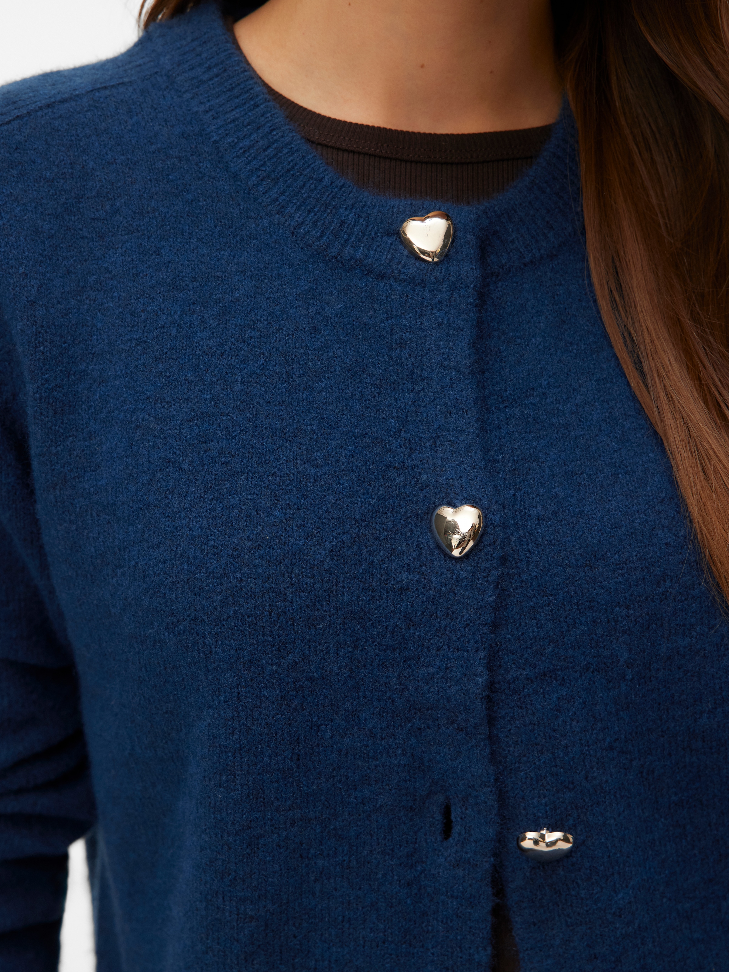 Vero Moda Veste en tricot »VMFIONA LS SHORT BUTTON CARDIGAN GA BOO« mit Wolle und Stretch