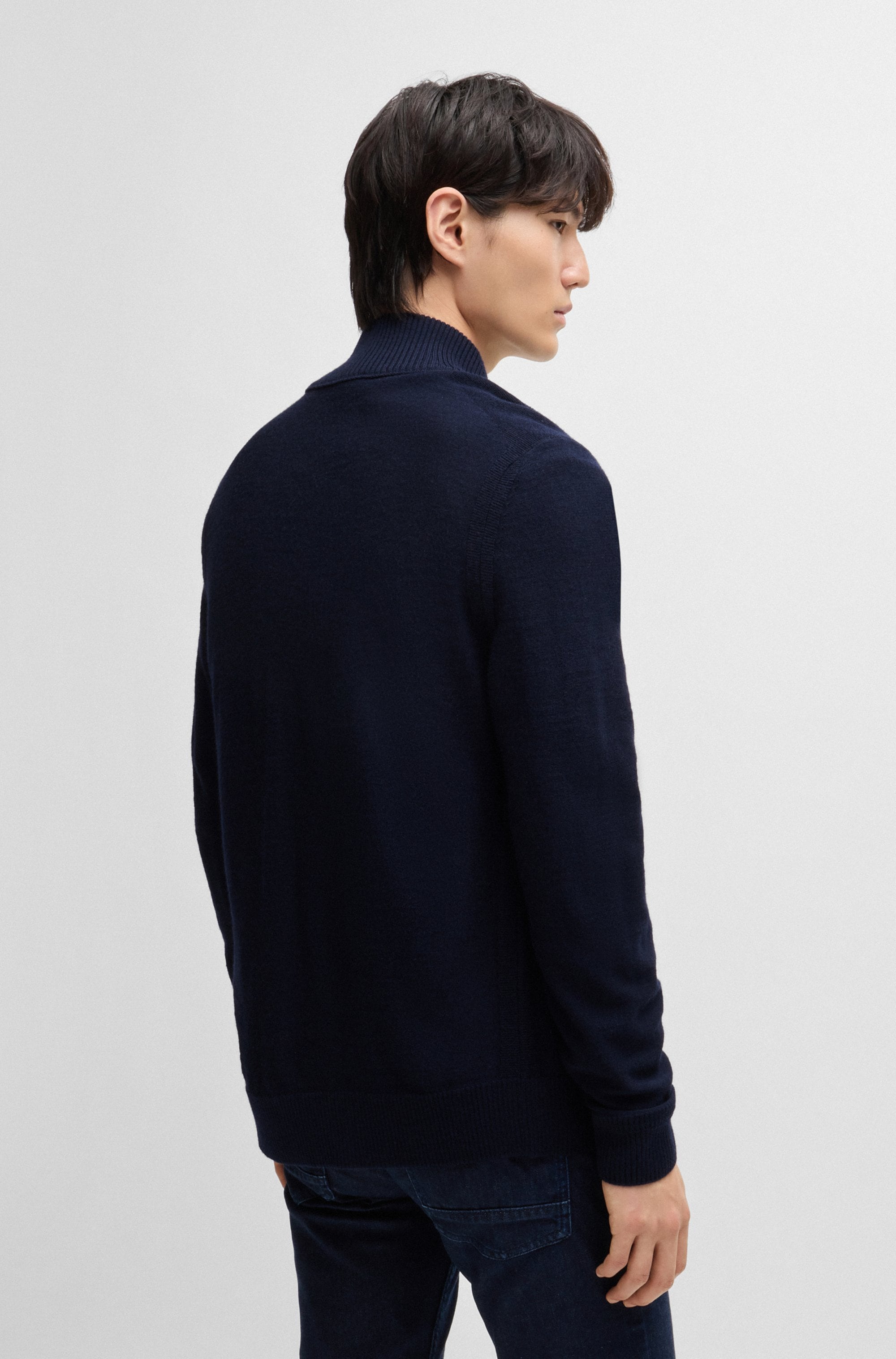 BOSS ORANGE Veste en tricot »Avac« mit Logostickerei auf der Brust