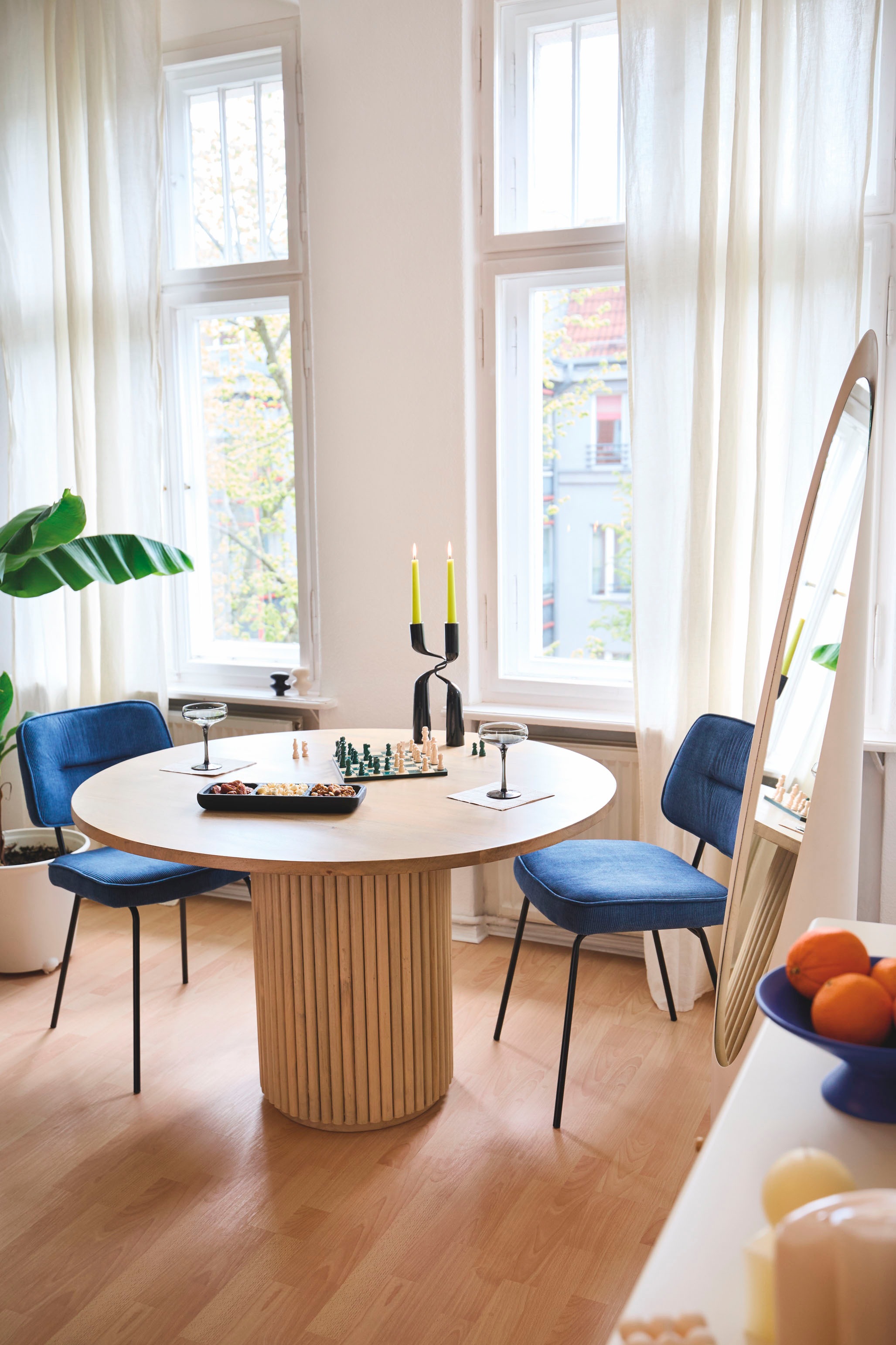 SIT Table de salle à manger »Ribbed Side Table High« avec pied colonne au look côtelé extravagant
