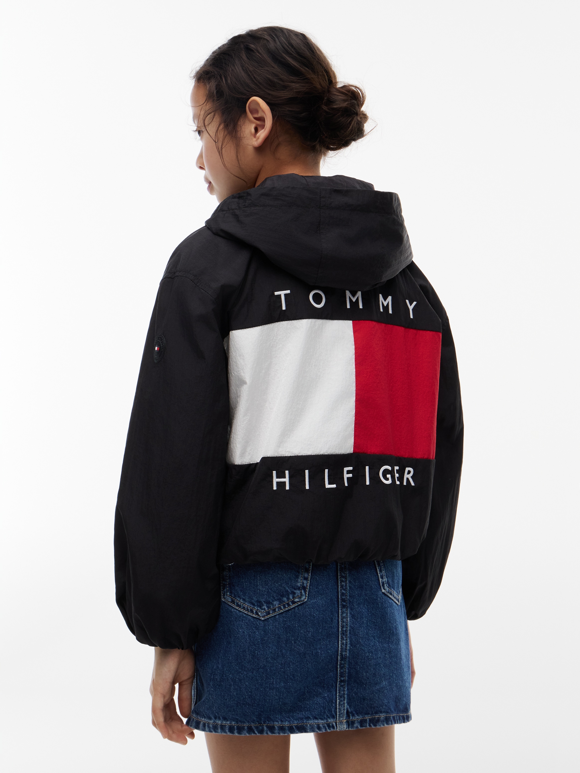 Tommy Hilfiger Outdoorjacke Regular Fit, Kinder bis 16 Jahre, grosser Rückendruck