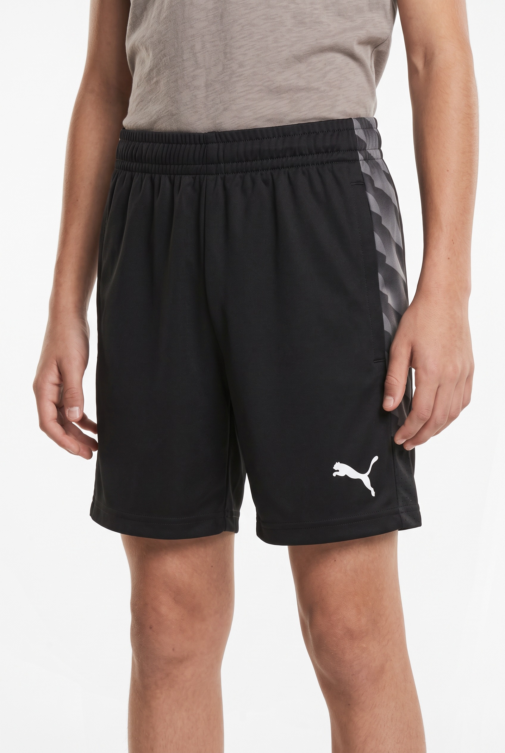 PUMA Trainingsshorts »TEAMLIGA26 TRAINING SHORTS JR«  mit DryCELL-Technologie, atmungsaktiv, Regular Fit, für Teens