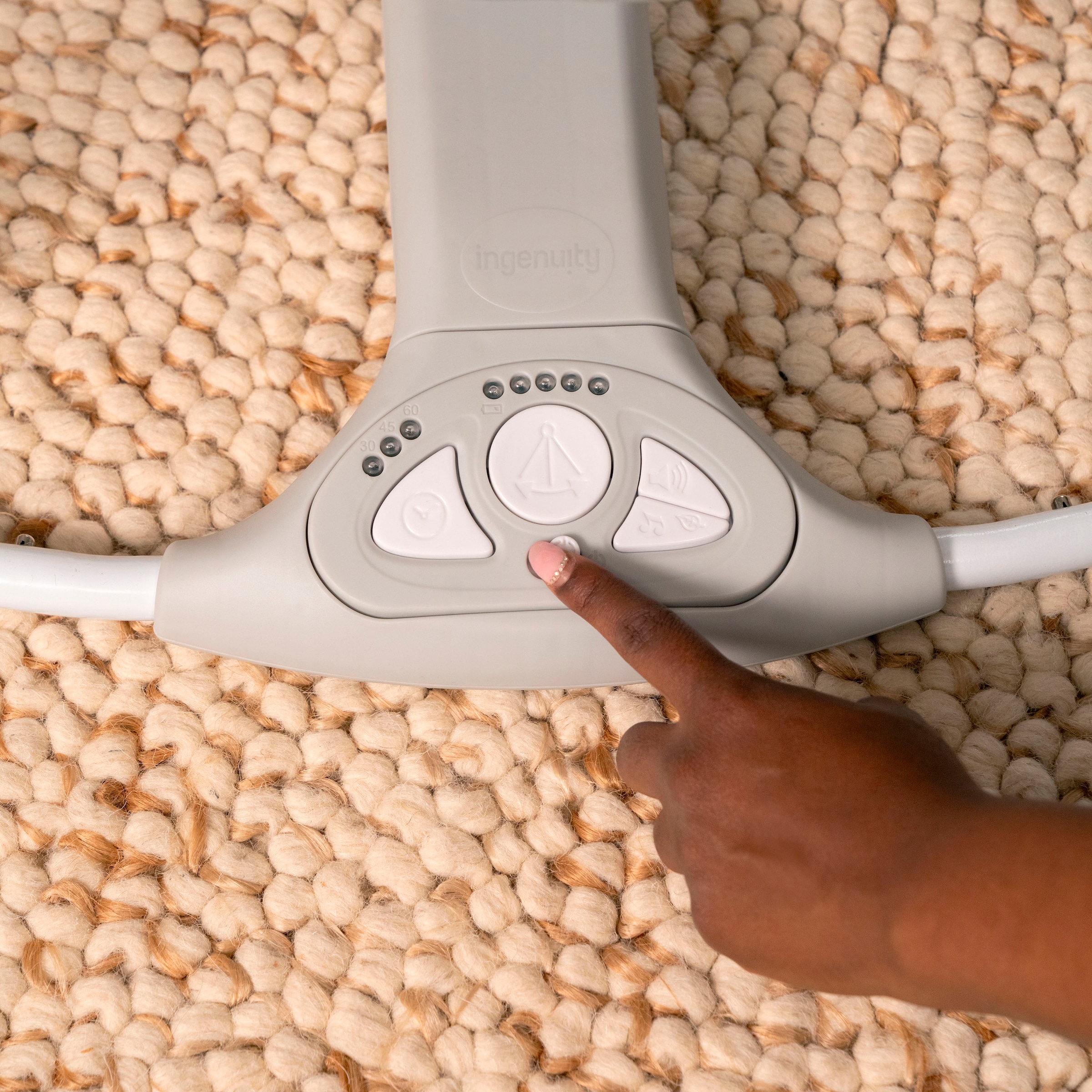 ingenuity Transat pour bébé »Swing 'n Go Portable Swing™ - Chambray« bis 9 kilos mit Melodien und Geräuschen