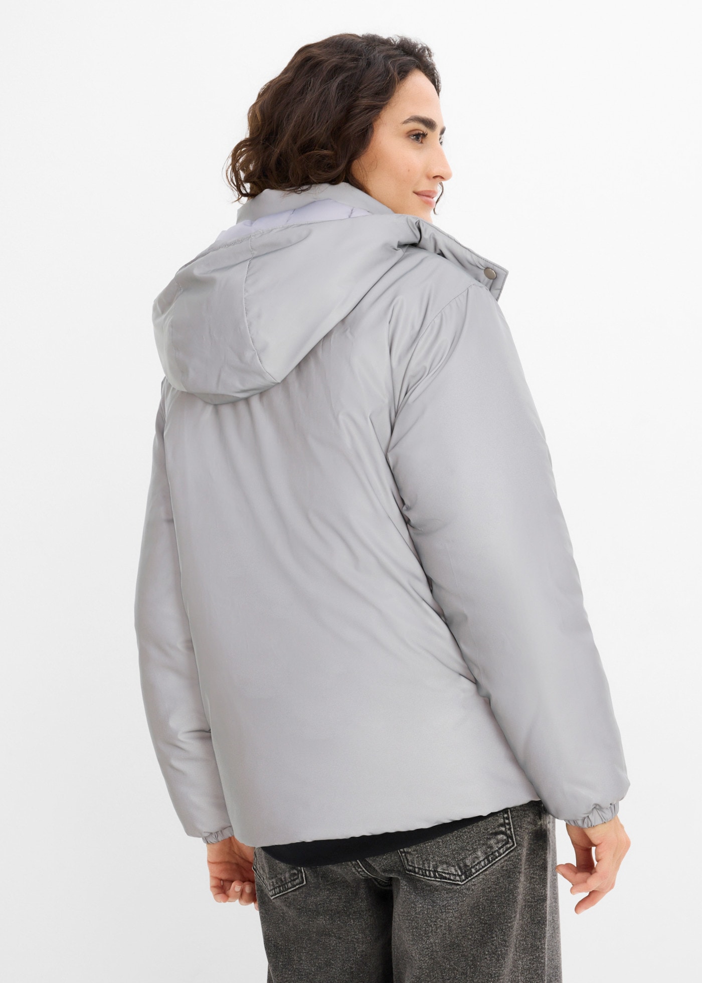 bonprix Veste fonctionnelle avec design réfléchissant, coupe oversize, style sportif